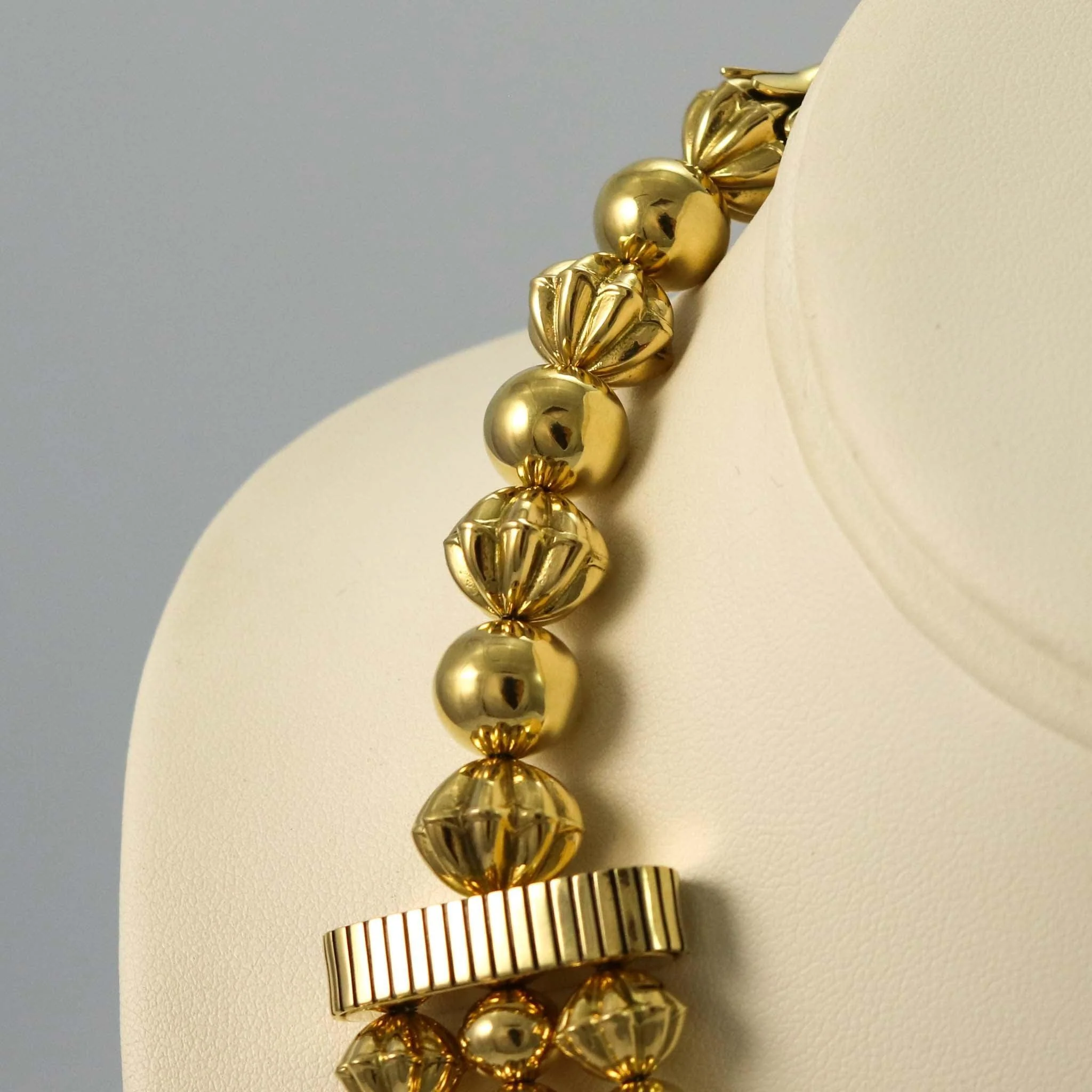 Award-Winning 18k Gold Bead Necklace - Image 7