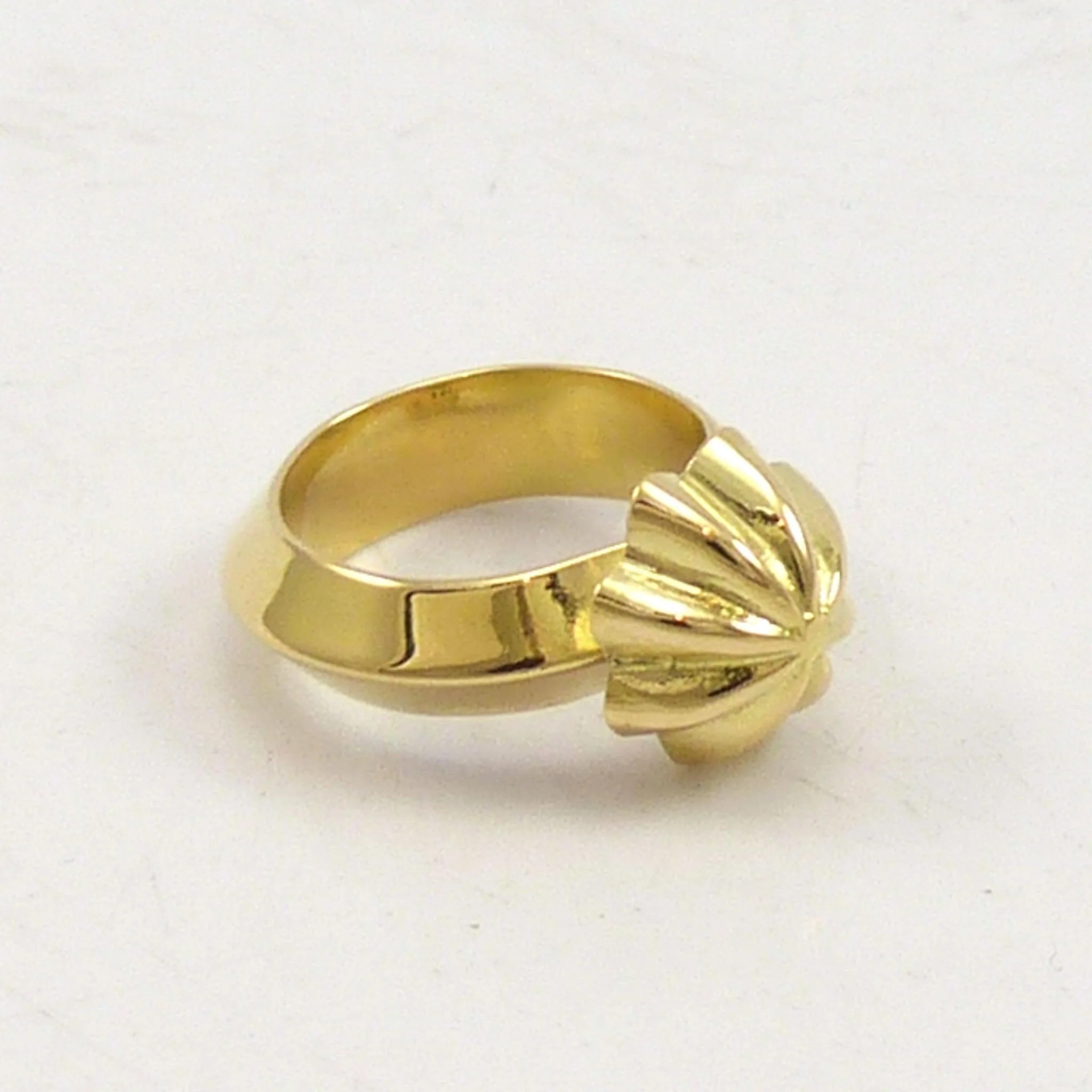18k Gold Ring - Image 6