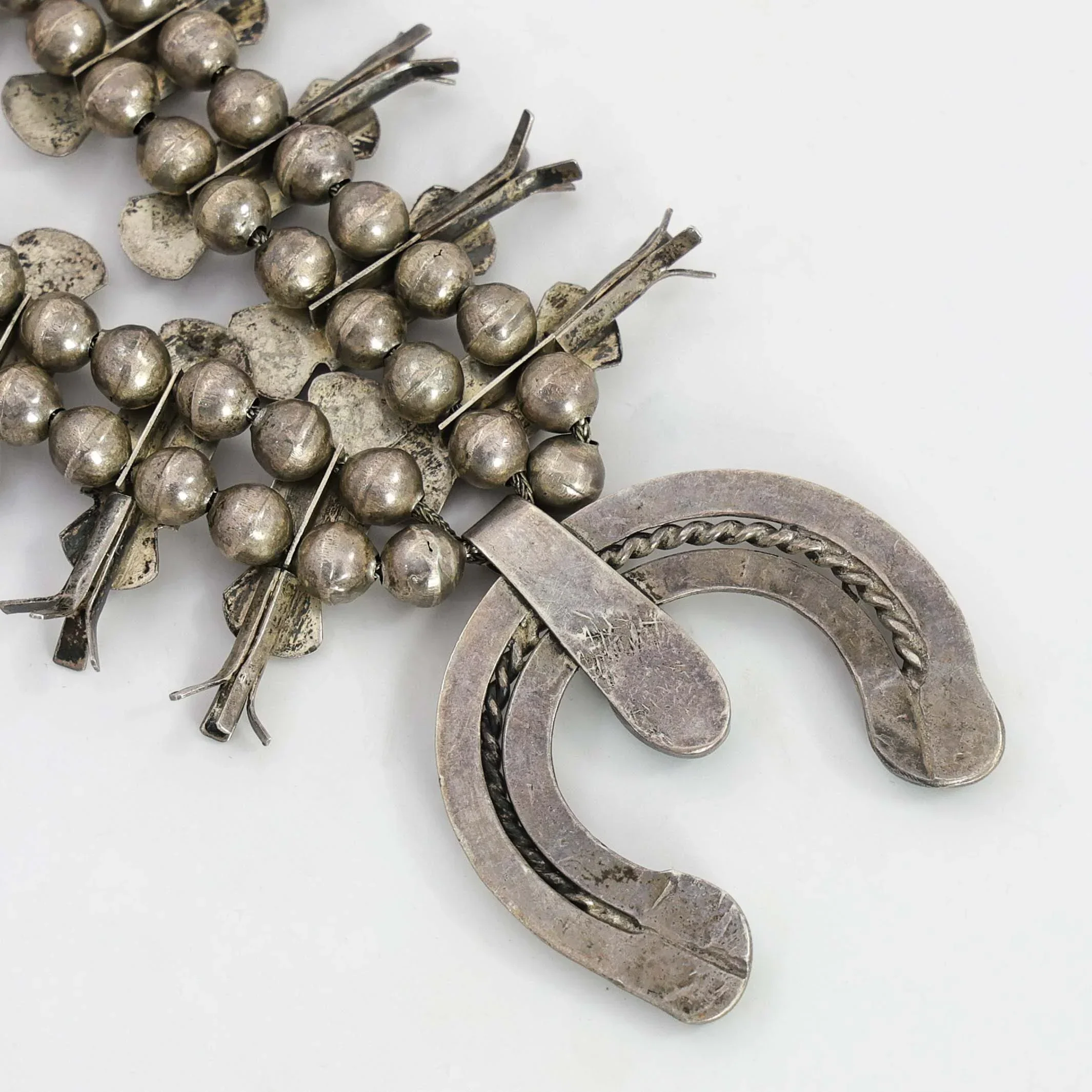 1930s Box Bow Squash Blossom - Image 6