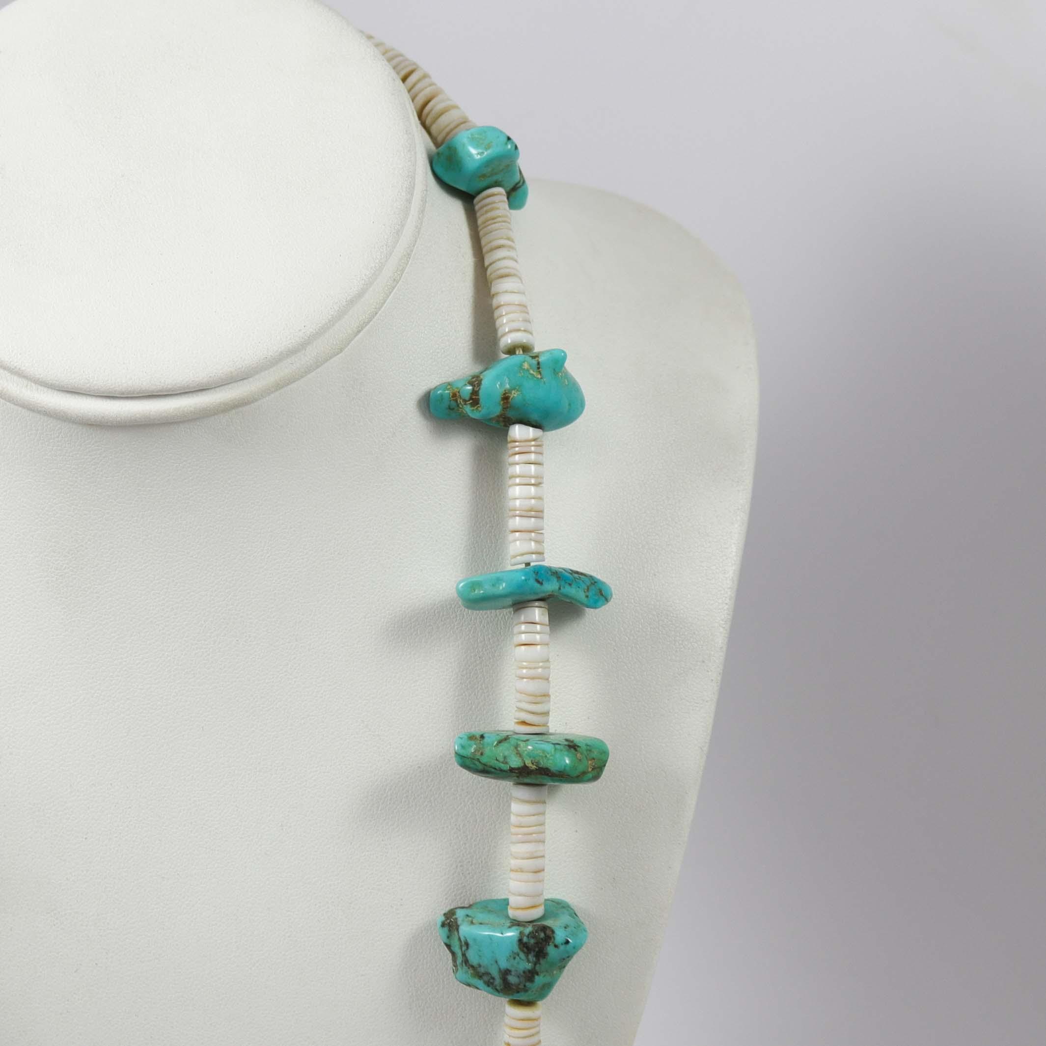 1940s Turquoise and Shell Necklace - Image 4