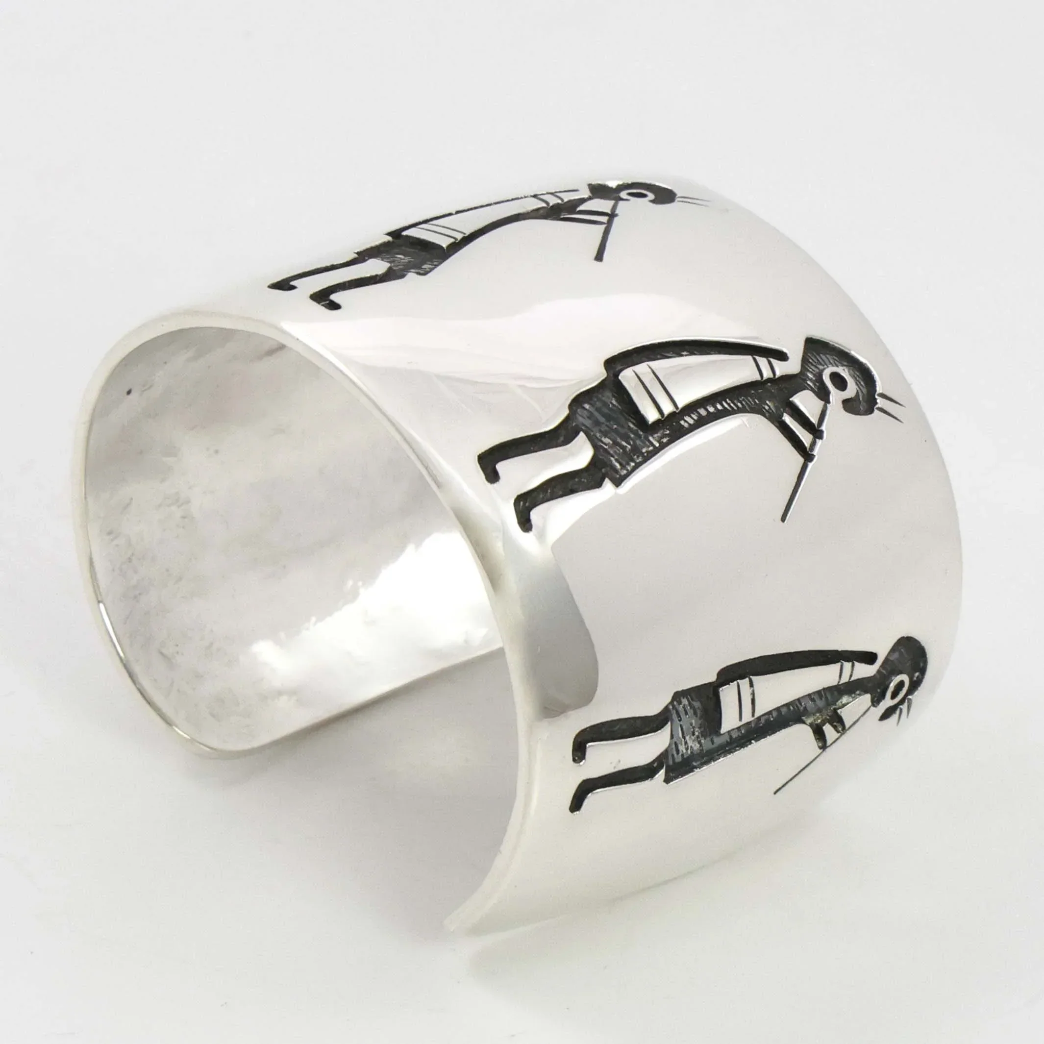 1970s Flute Player Procession Cuff - Image 3