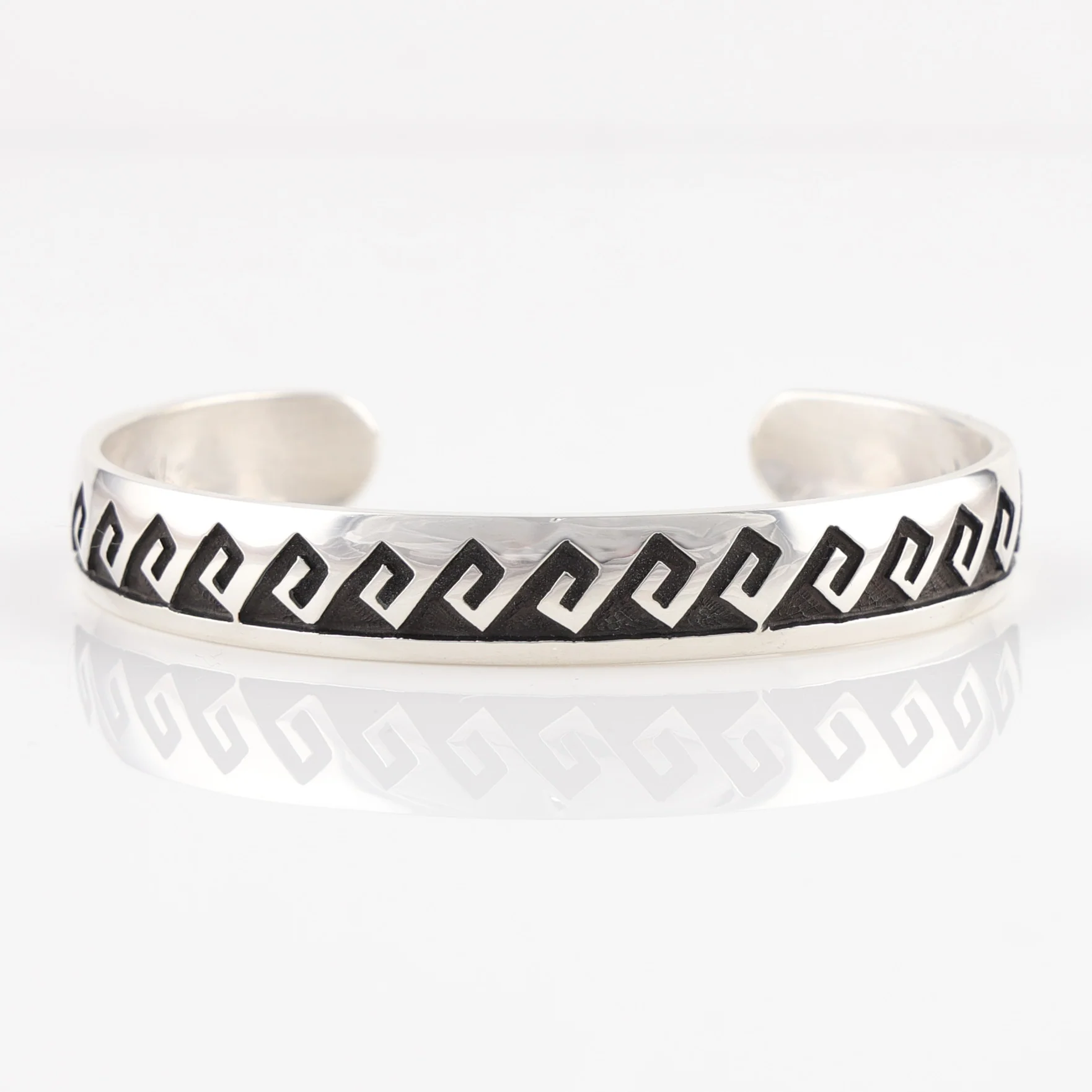 Whirlwind Cuff