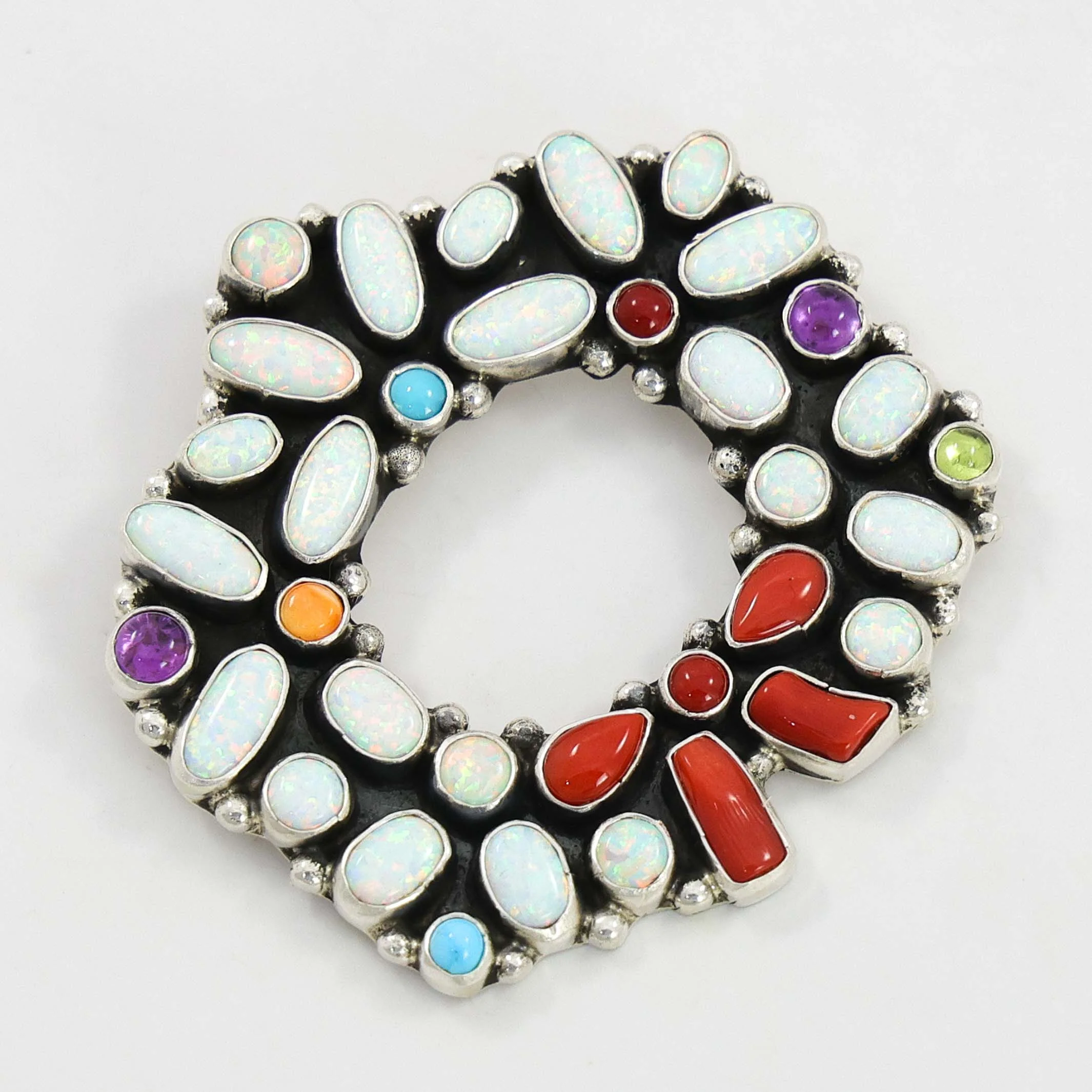 Christmas Wreath Pin - Image 2