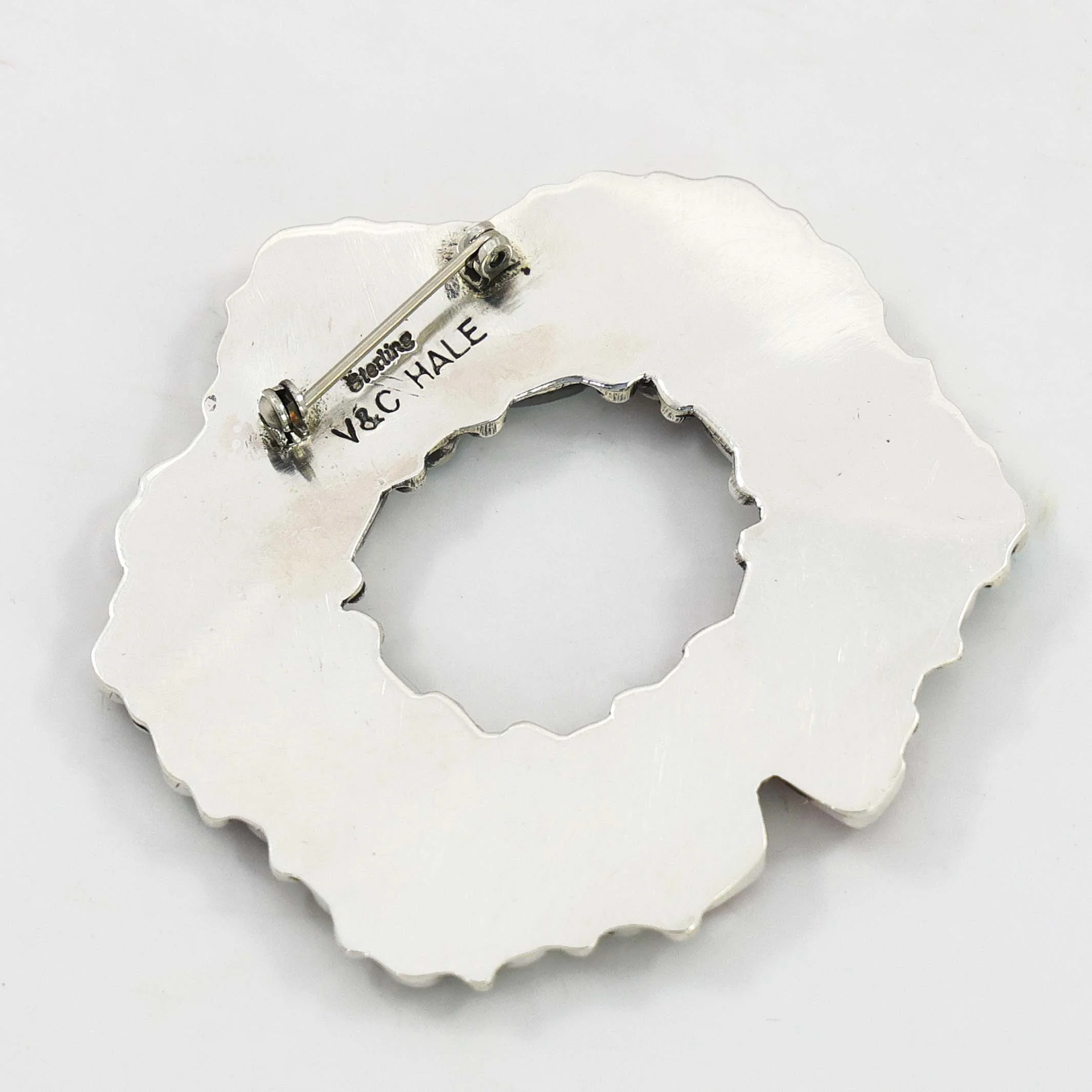 Christmas Wreath Pin - Image 3