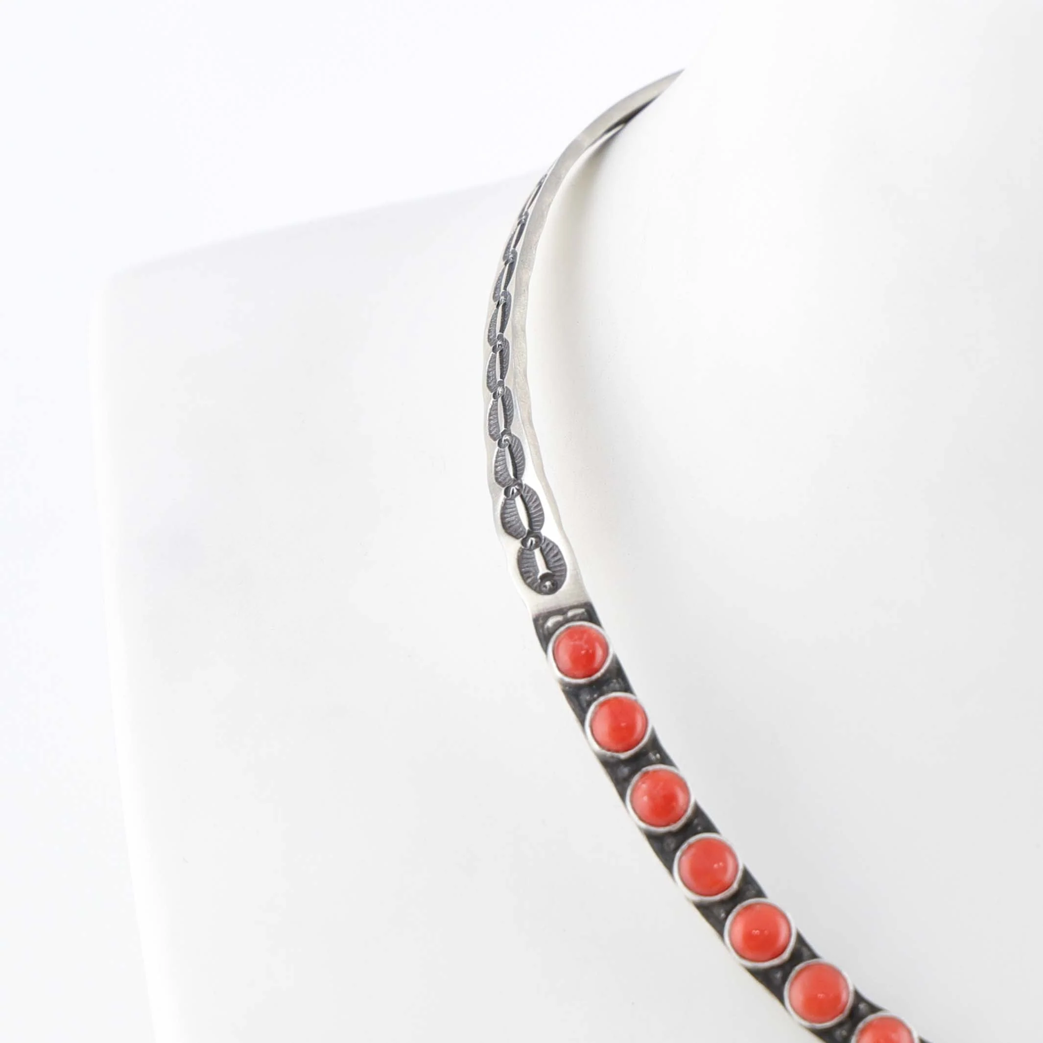 Coral Collar Necklace - Image 3