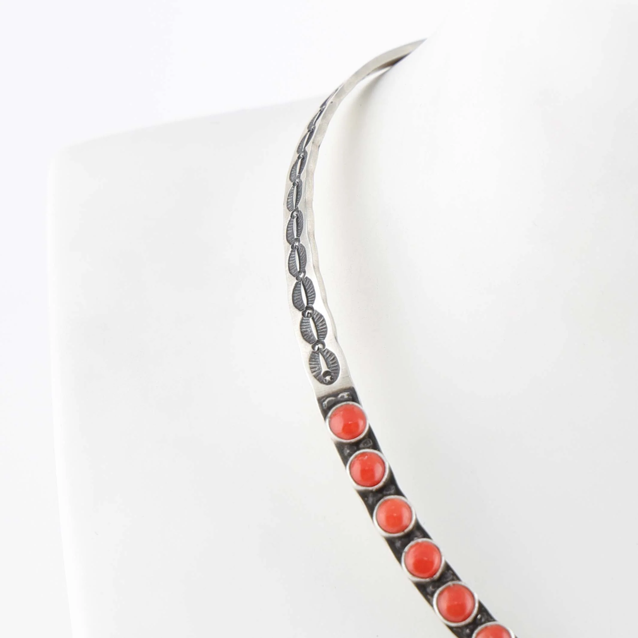 Coral Collar Necklace - Image 3