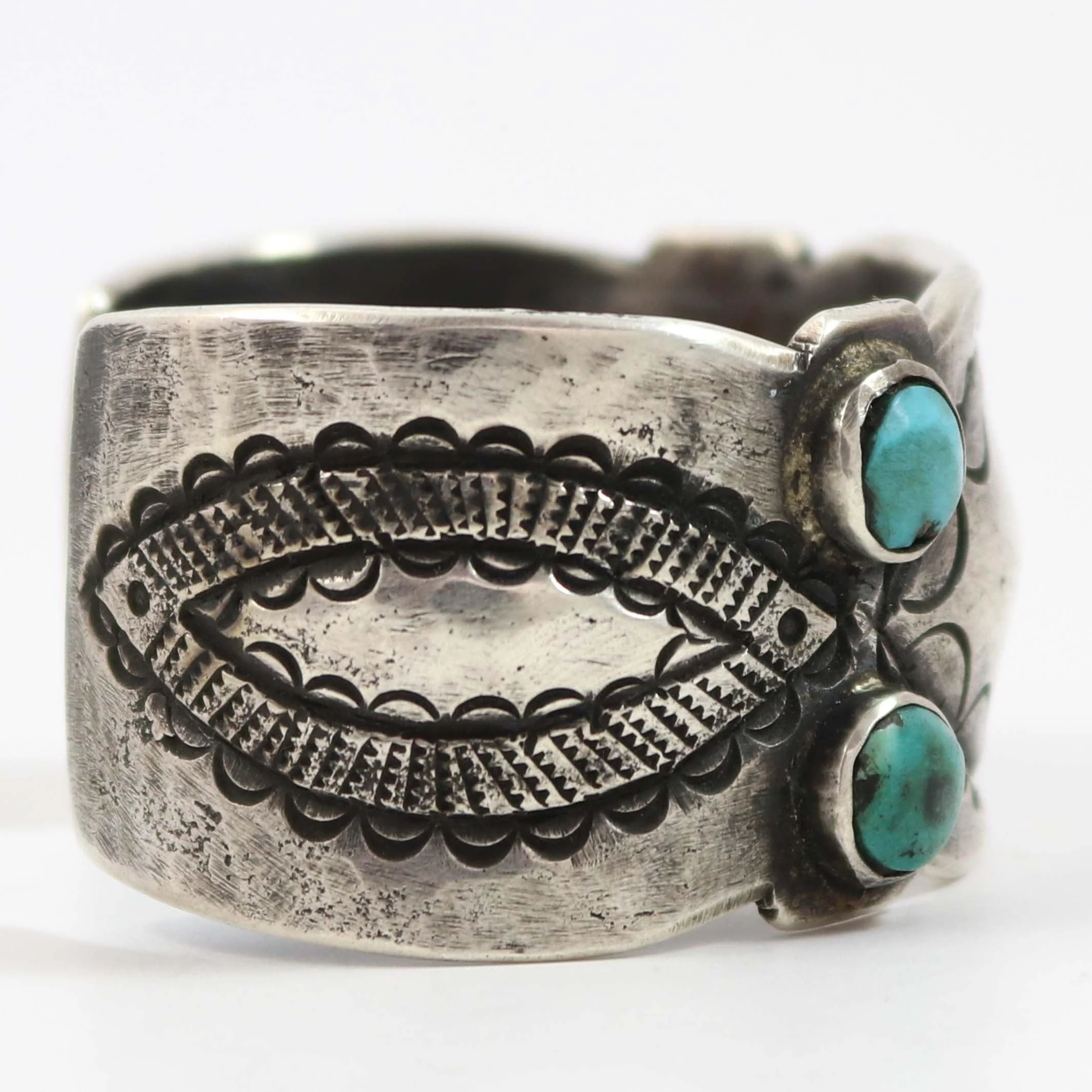 Fox Turquoise Cuff - Image 4