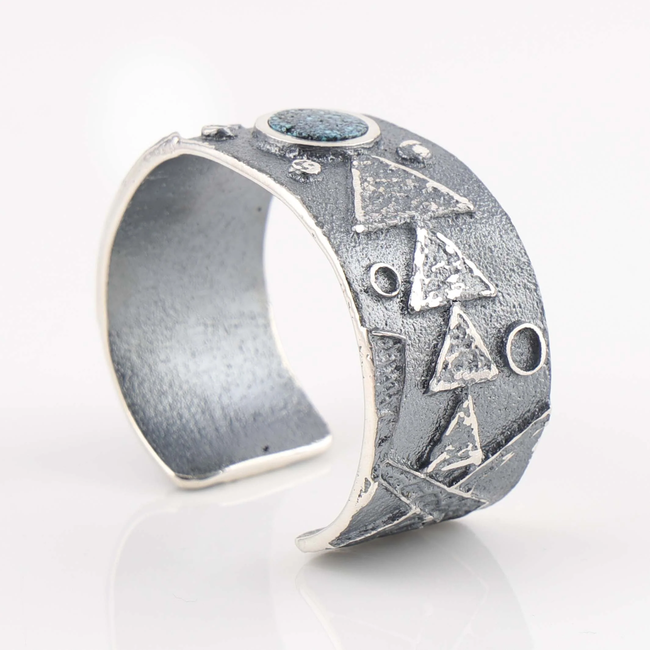 Kingman Turquoise Cuff - Image 3