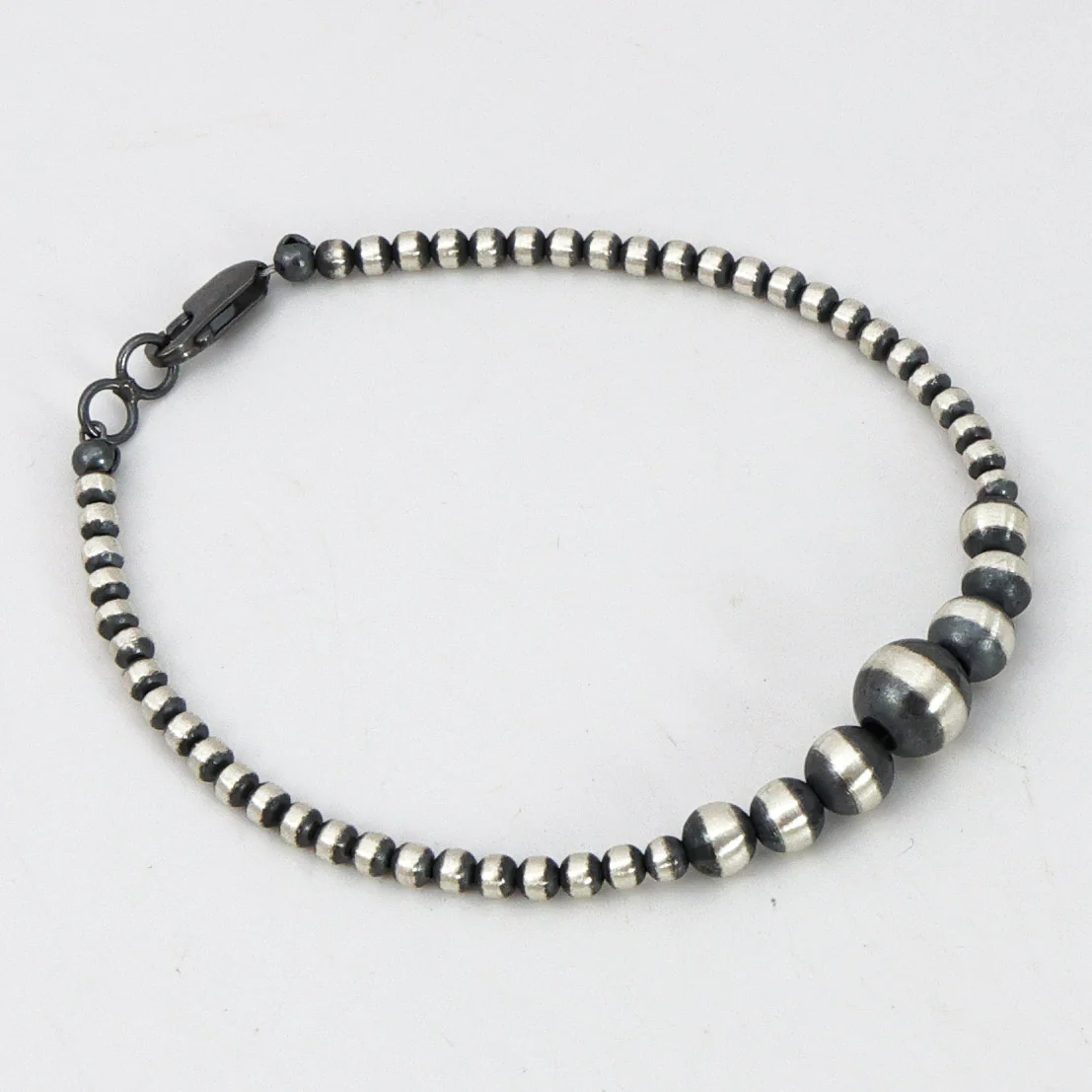 Navajo Pearl Bracelet - Image 2