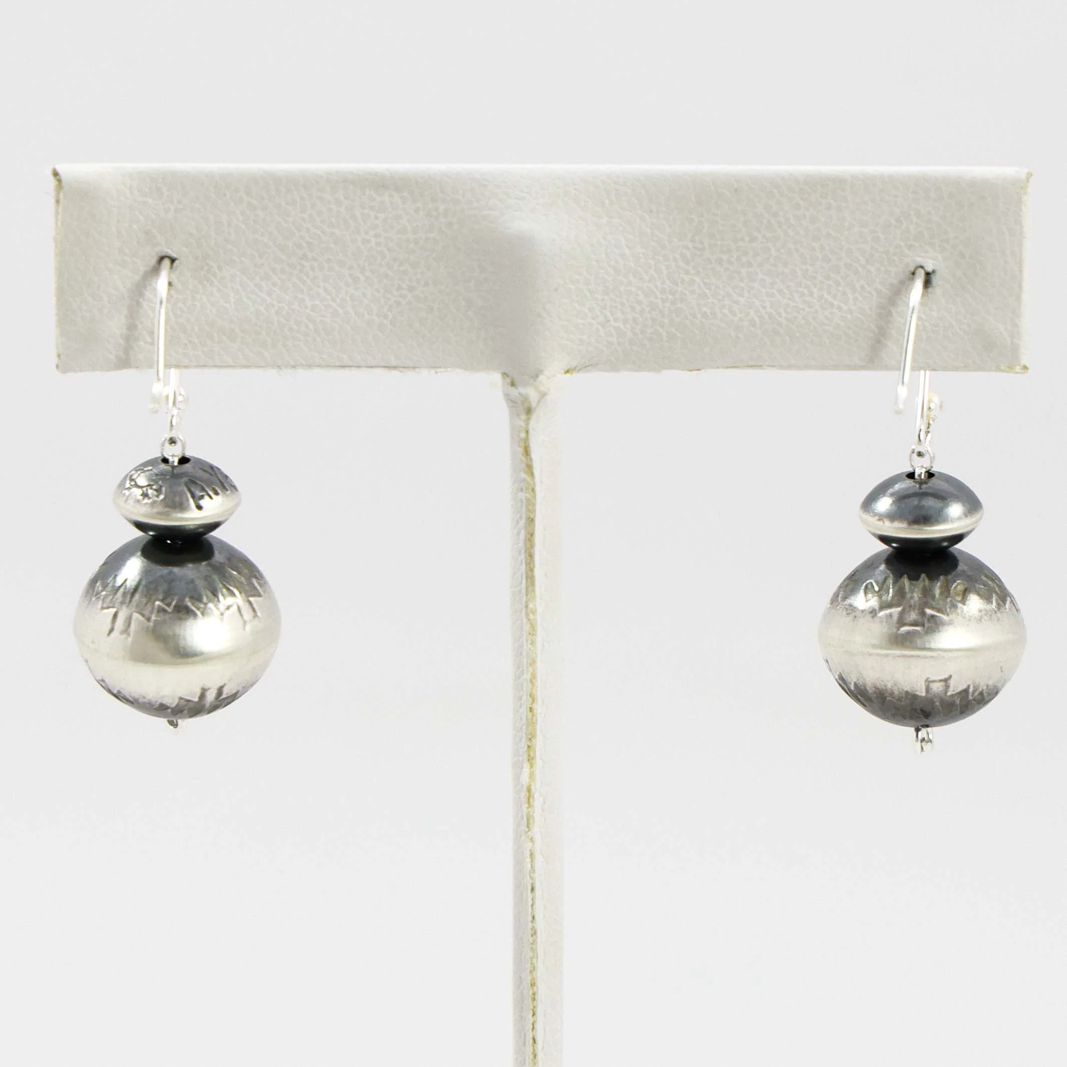 Navajo Pearl Earrings - Image 2