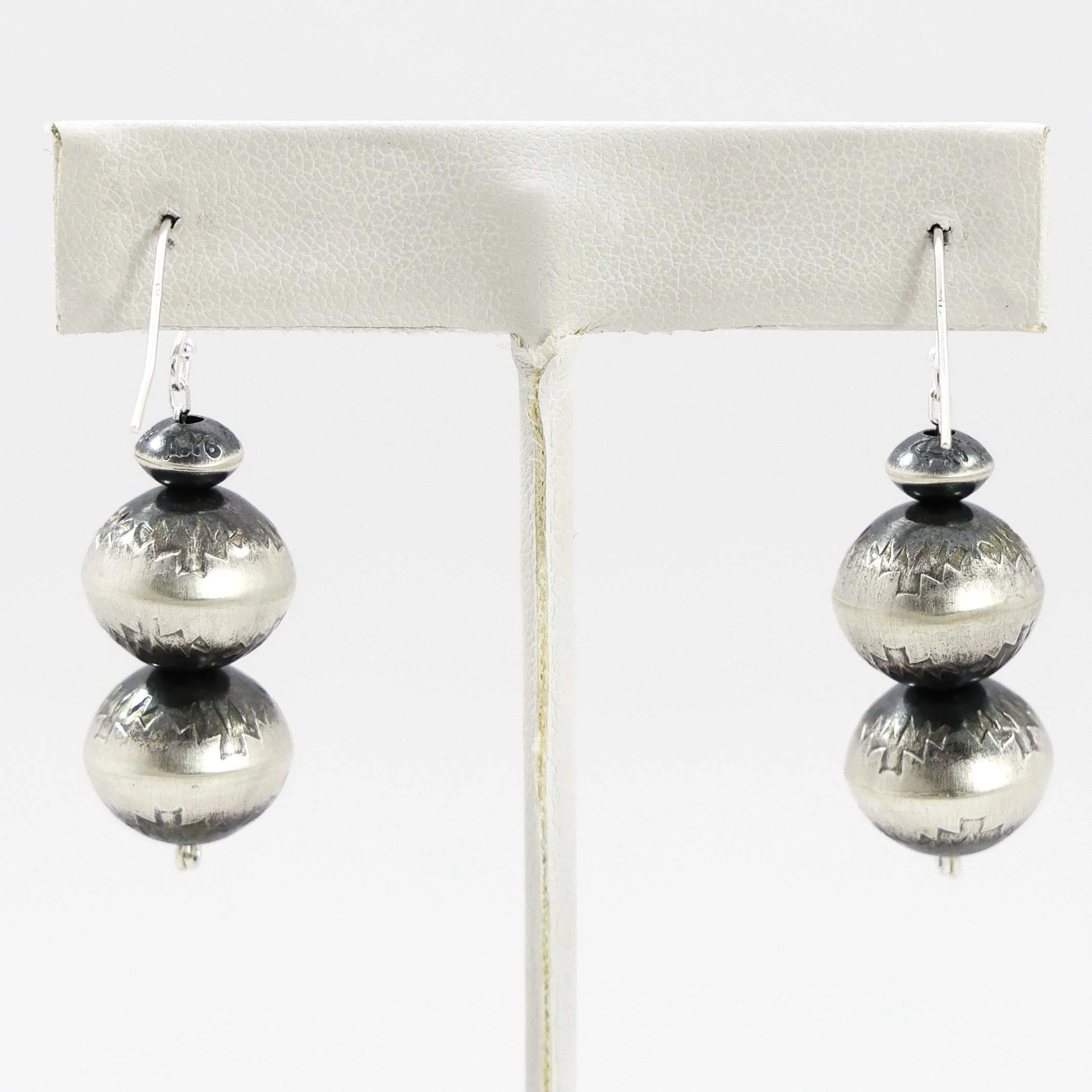 Navajo Pearl Earrings - Image 2