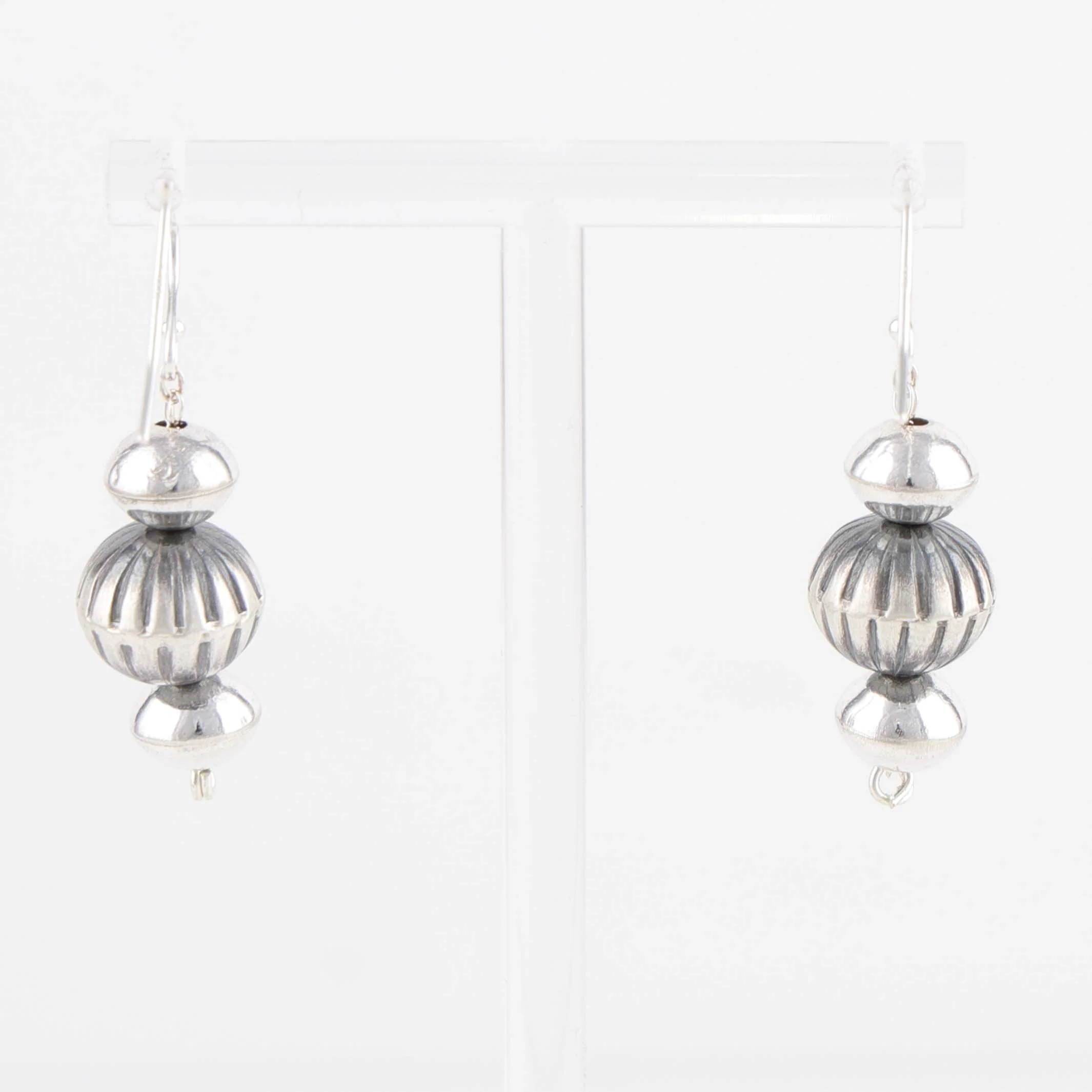 Navajo Pearl Earrings - Image 2