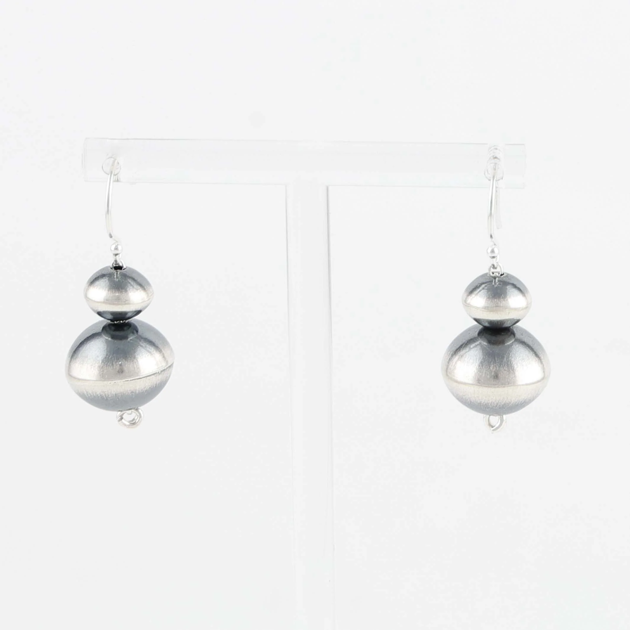 Navajo Pearl Earrings