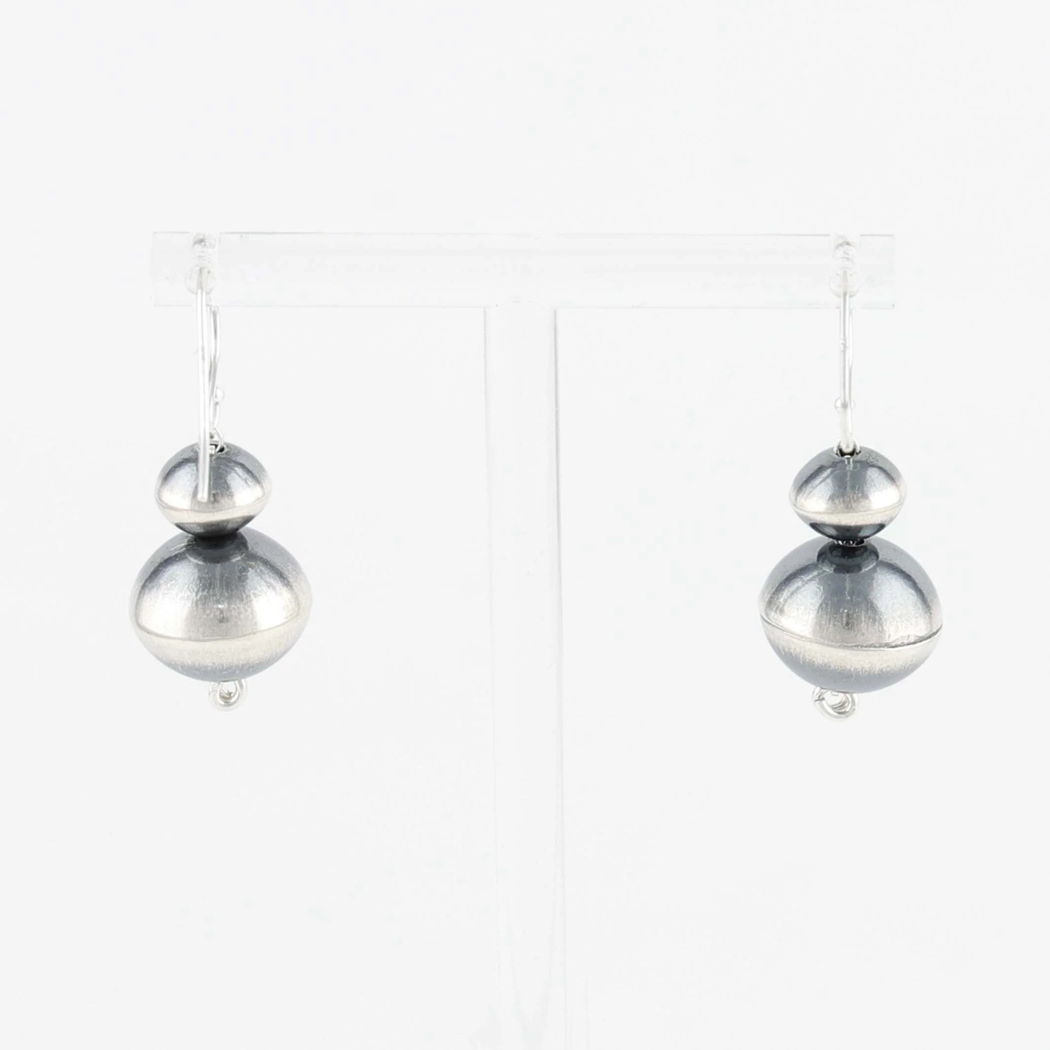 Navajo Pearl Earrings - Image 2