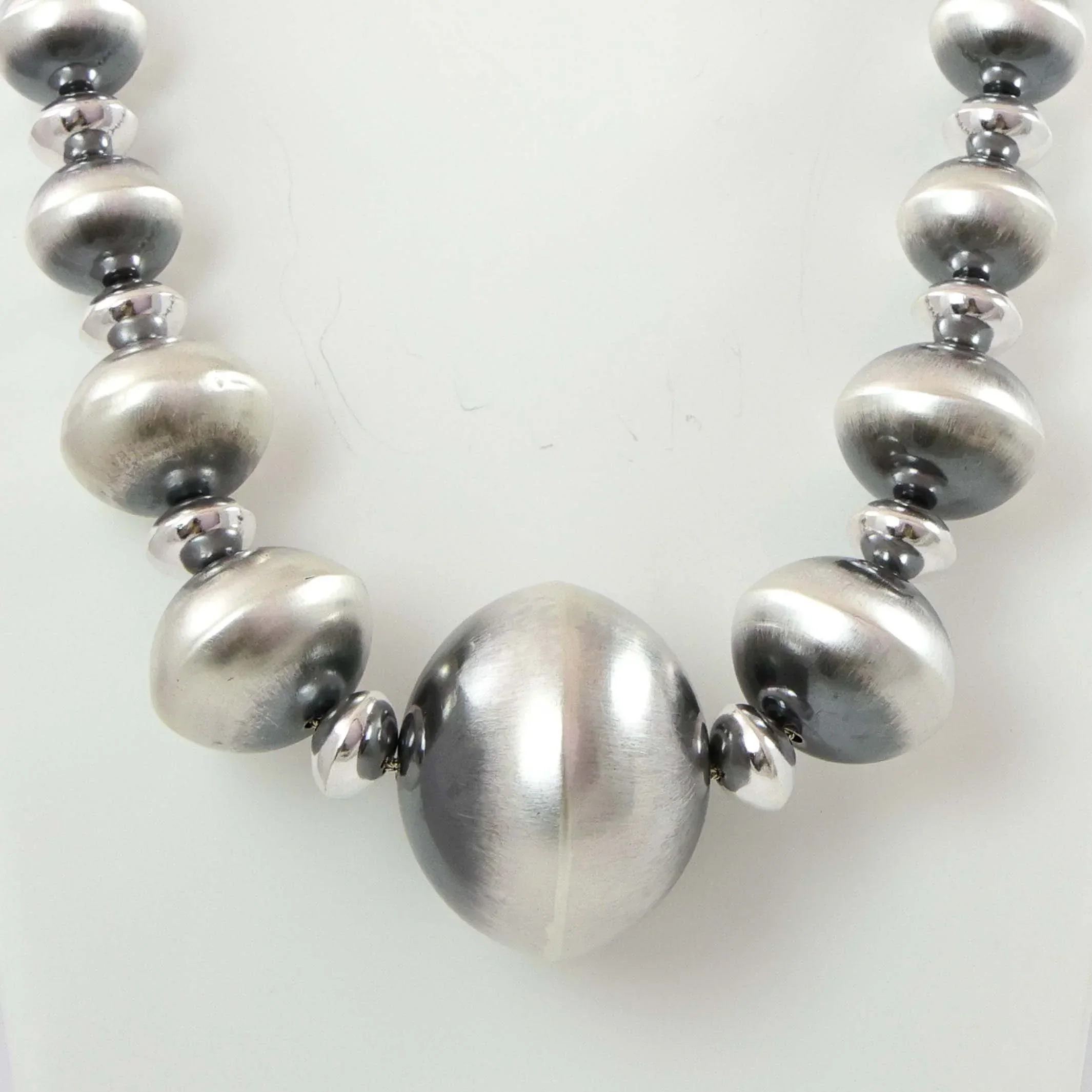 Navajo Pearl Necklace - Image 2
