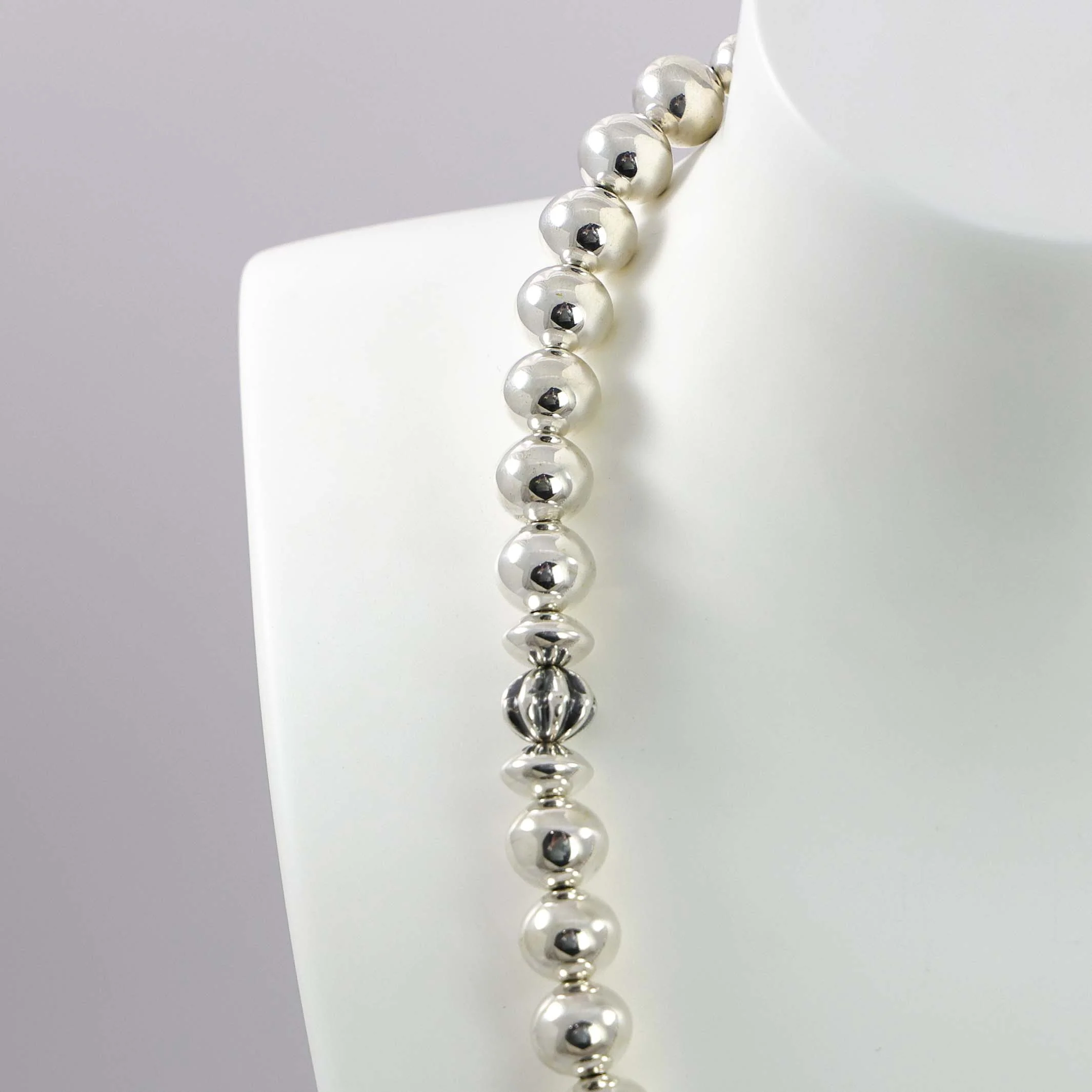 Navajo Pearl Necklace - Image 3