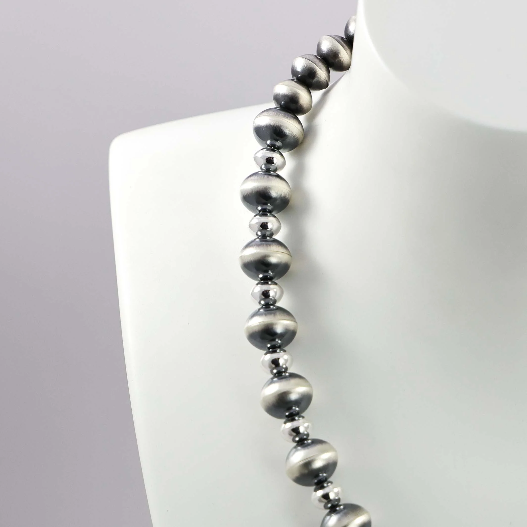 Navajo Pearl Necklace - Image 3