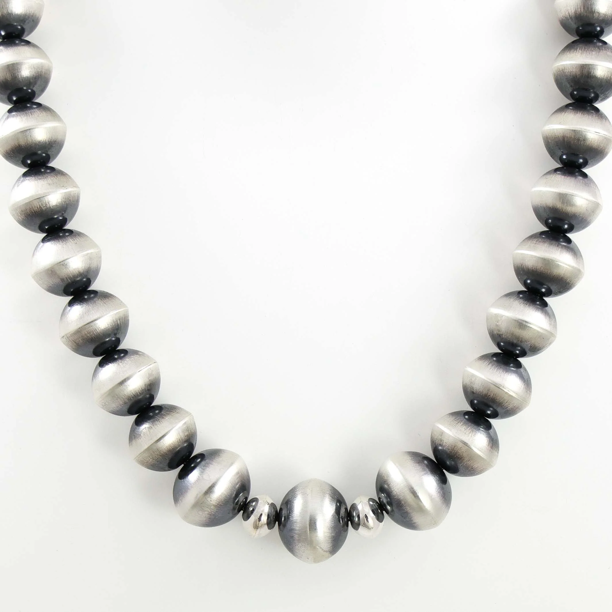 Navajo Pearl Necklace - Image 2