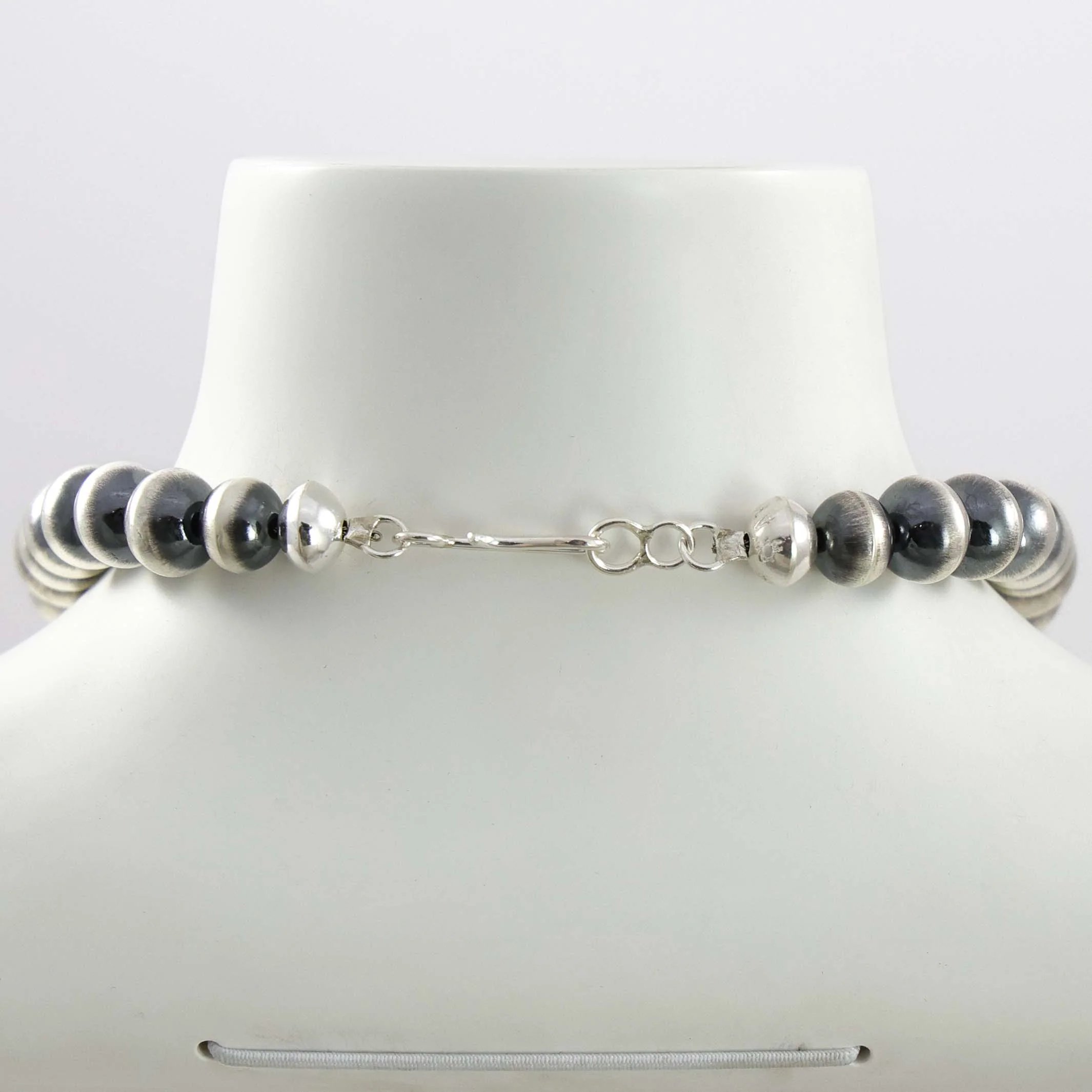 Navajo Pearl Necklace - Image 5