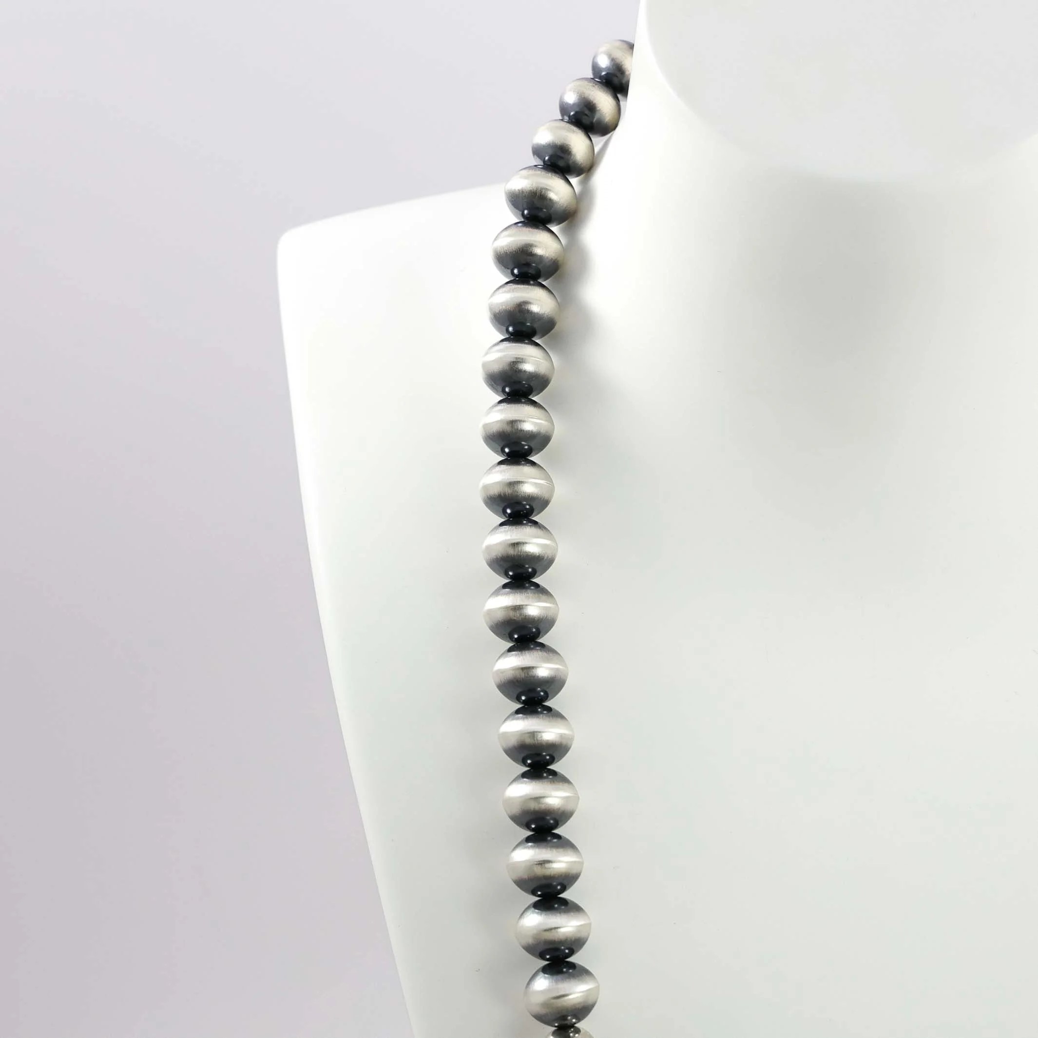 Navajo Pearl Necklace - Image 3