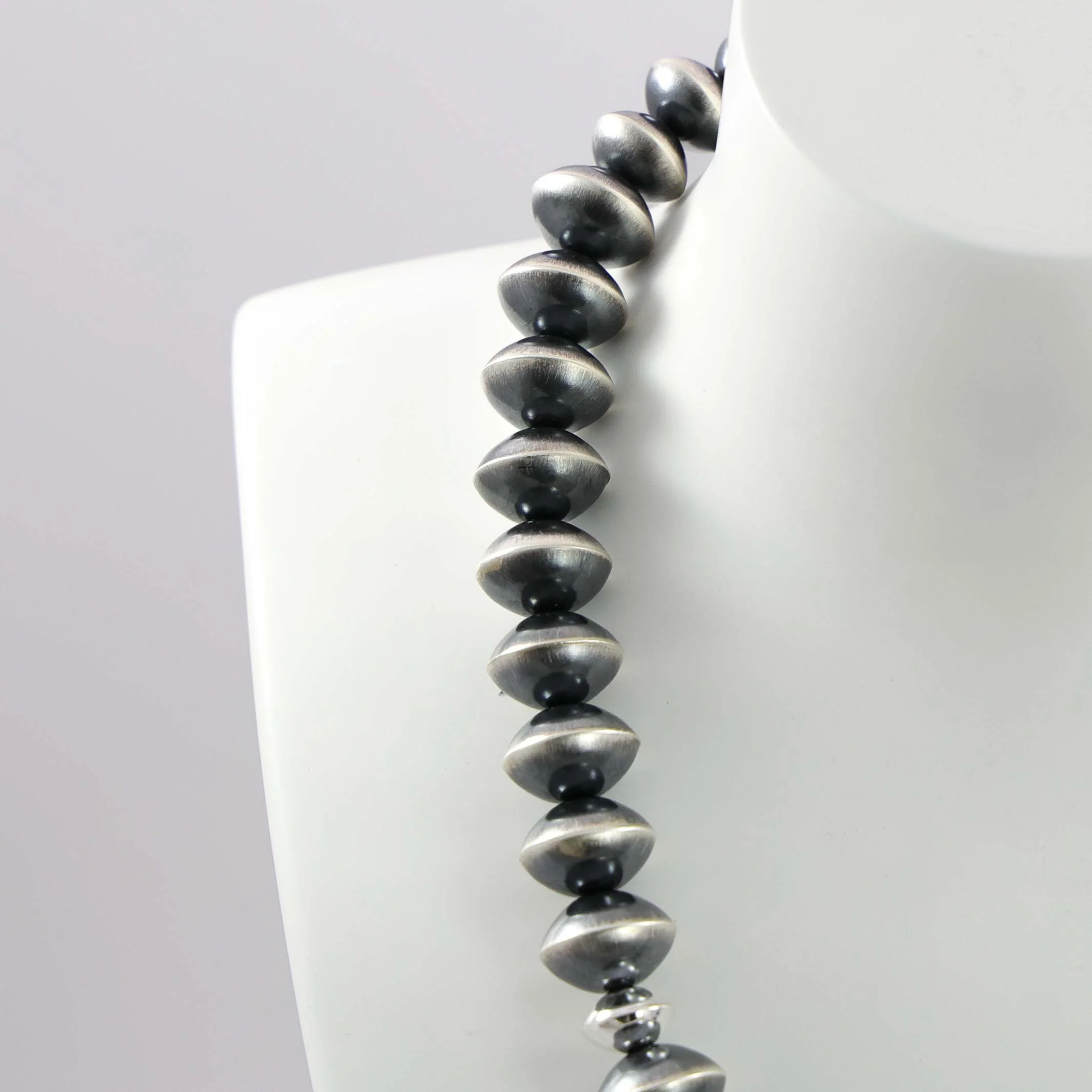 Navajo Pearl Necklace - Image 3