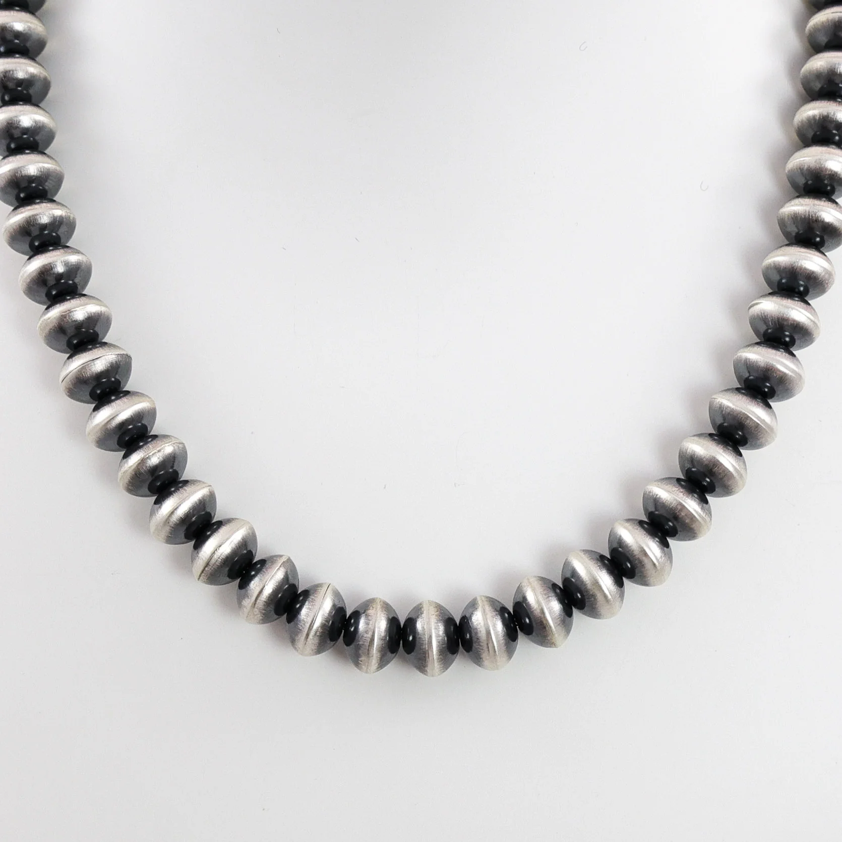 Navajo Pearl Necklace - Image 2