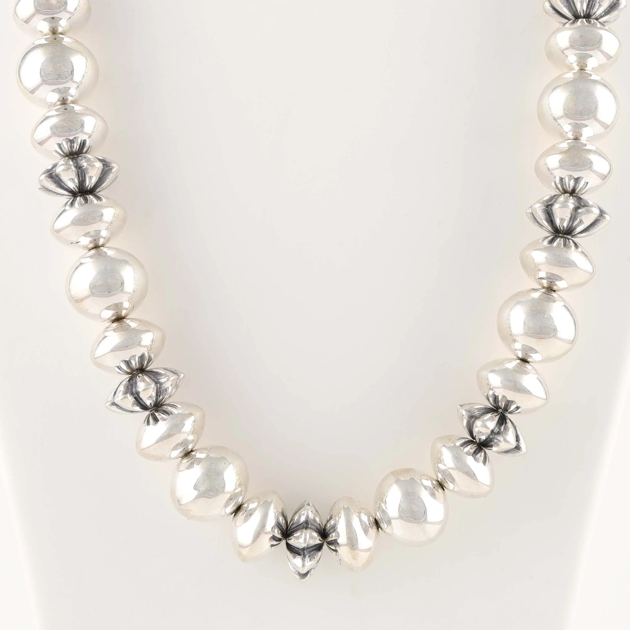 Navajo Pearl Necklace - Image 2