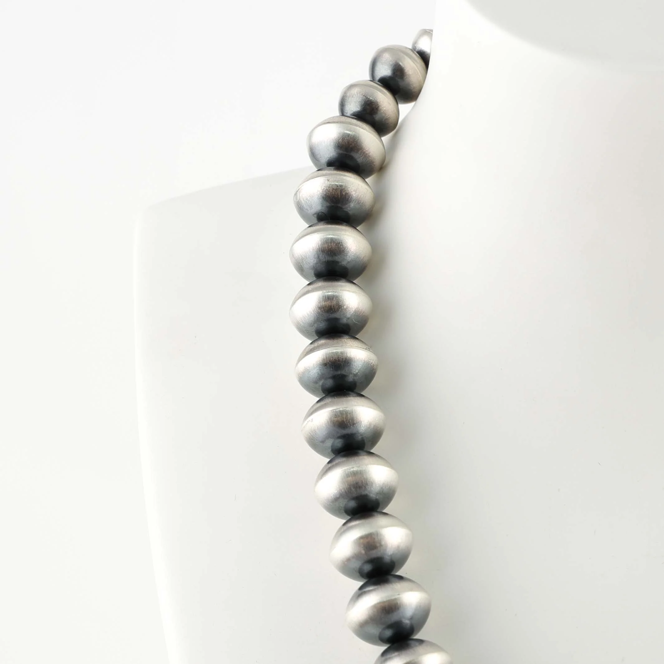 Navajo Pearl Necklace - Image 3