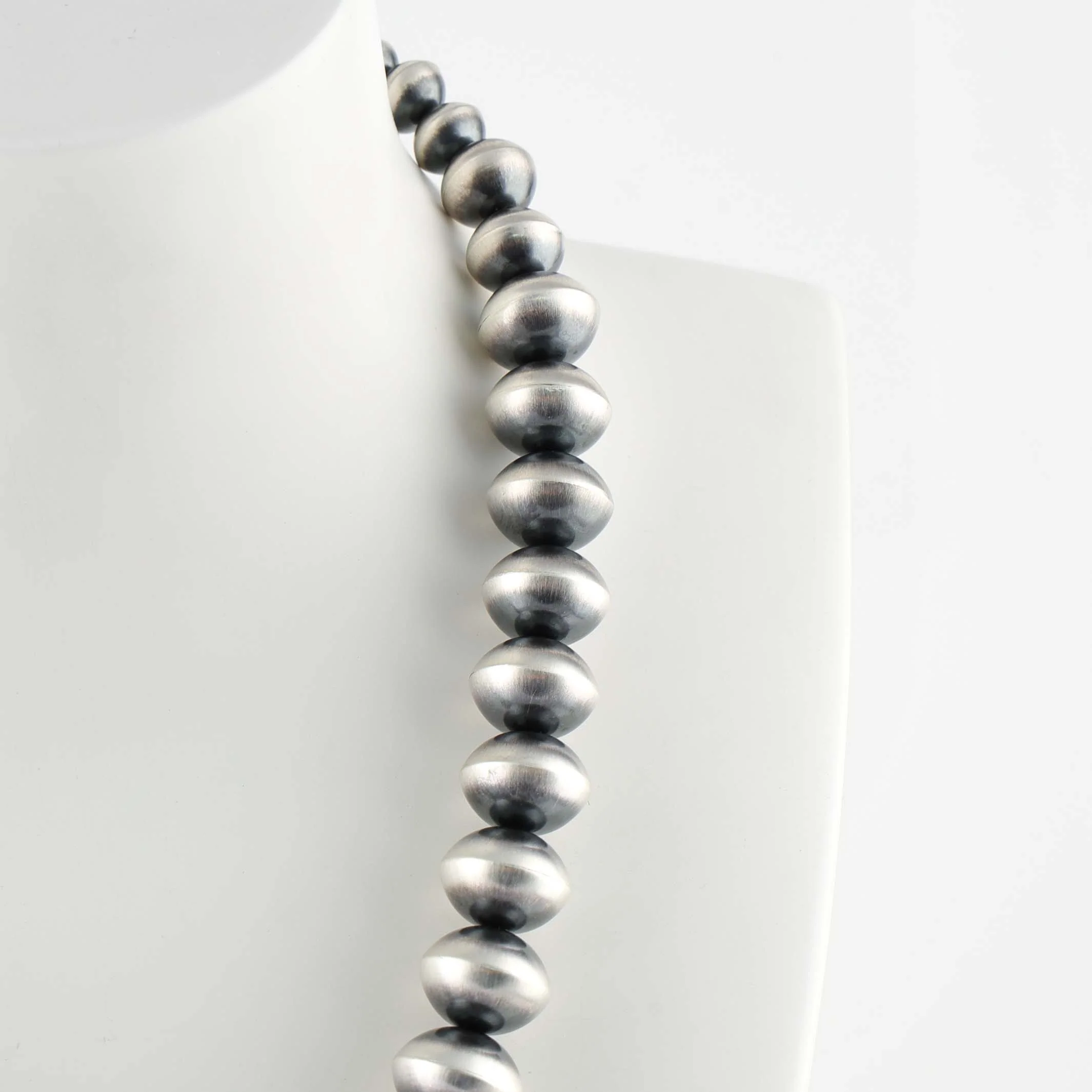 Navajo Pearl Necklace - Image 4