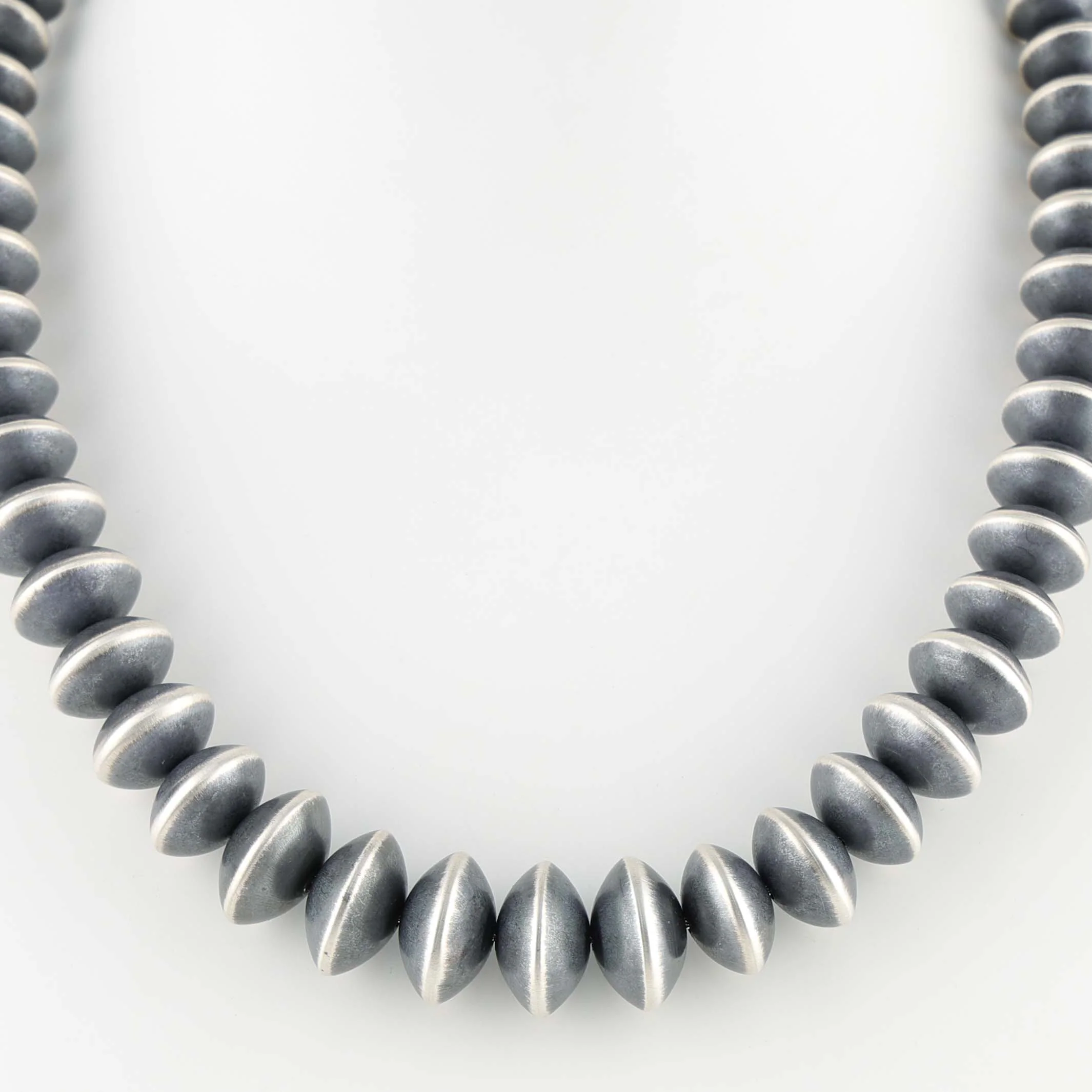 Navajo Pearl Necklace - Image 2