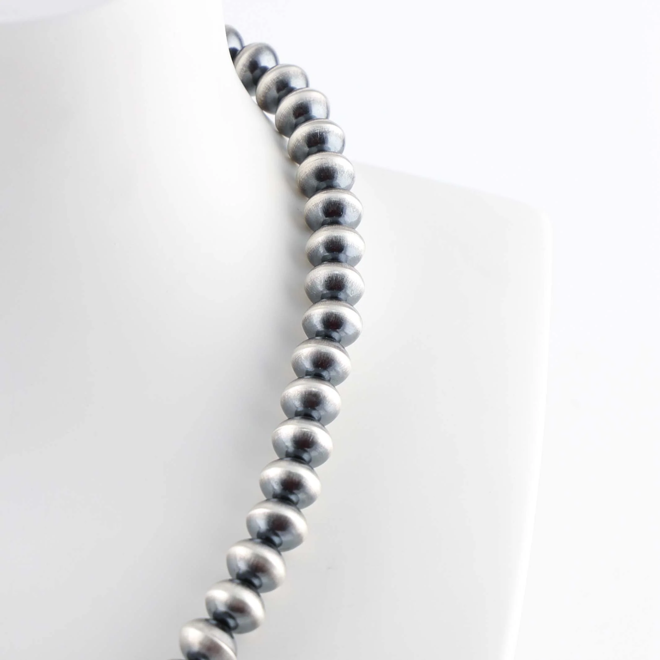 Navajo Pearl Necklace - Image 4