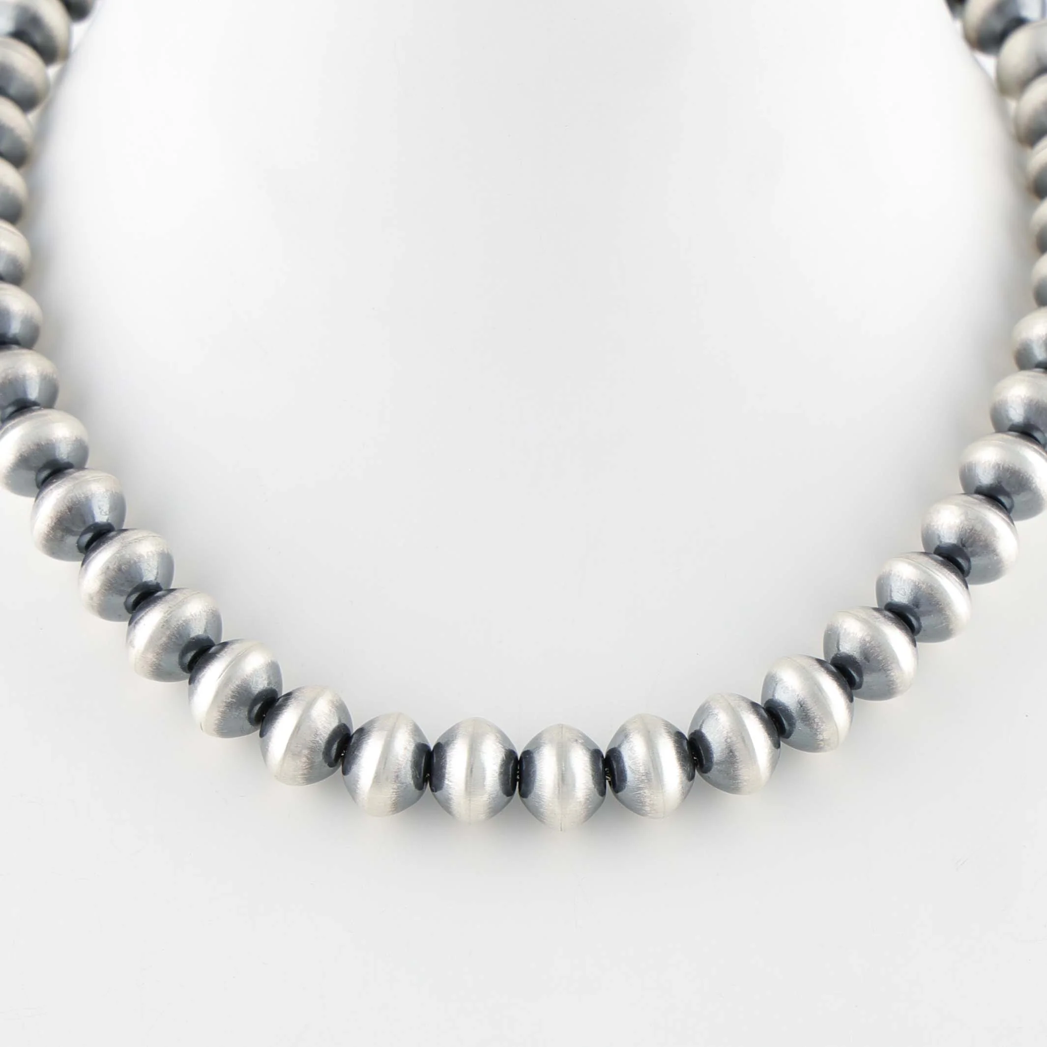 Navajo Pearl Necklace - Image 2