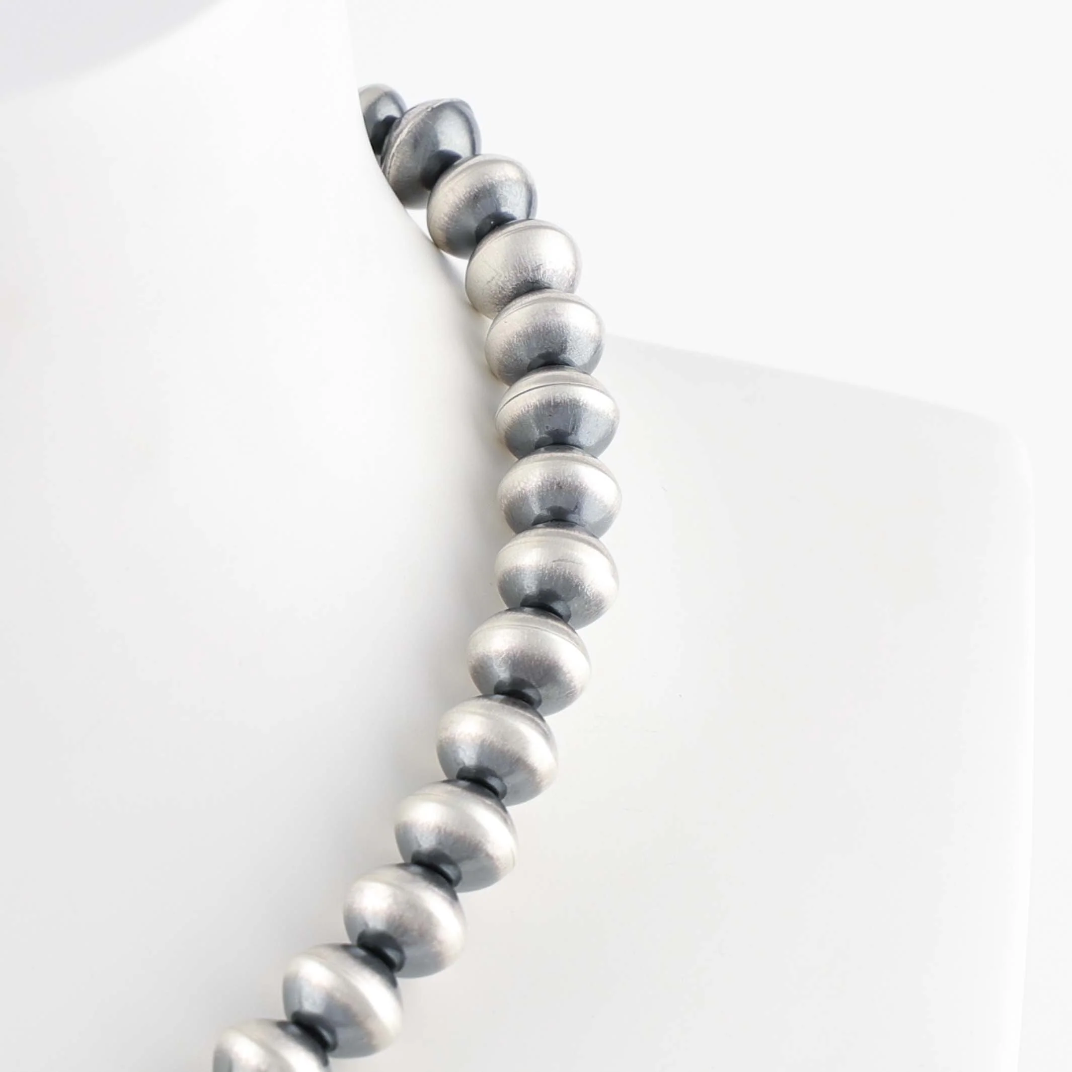 Navajo Pearl Necklace - Image 4