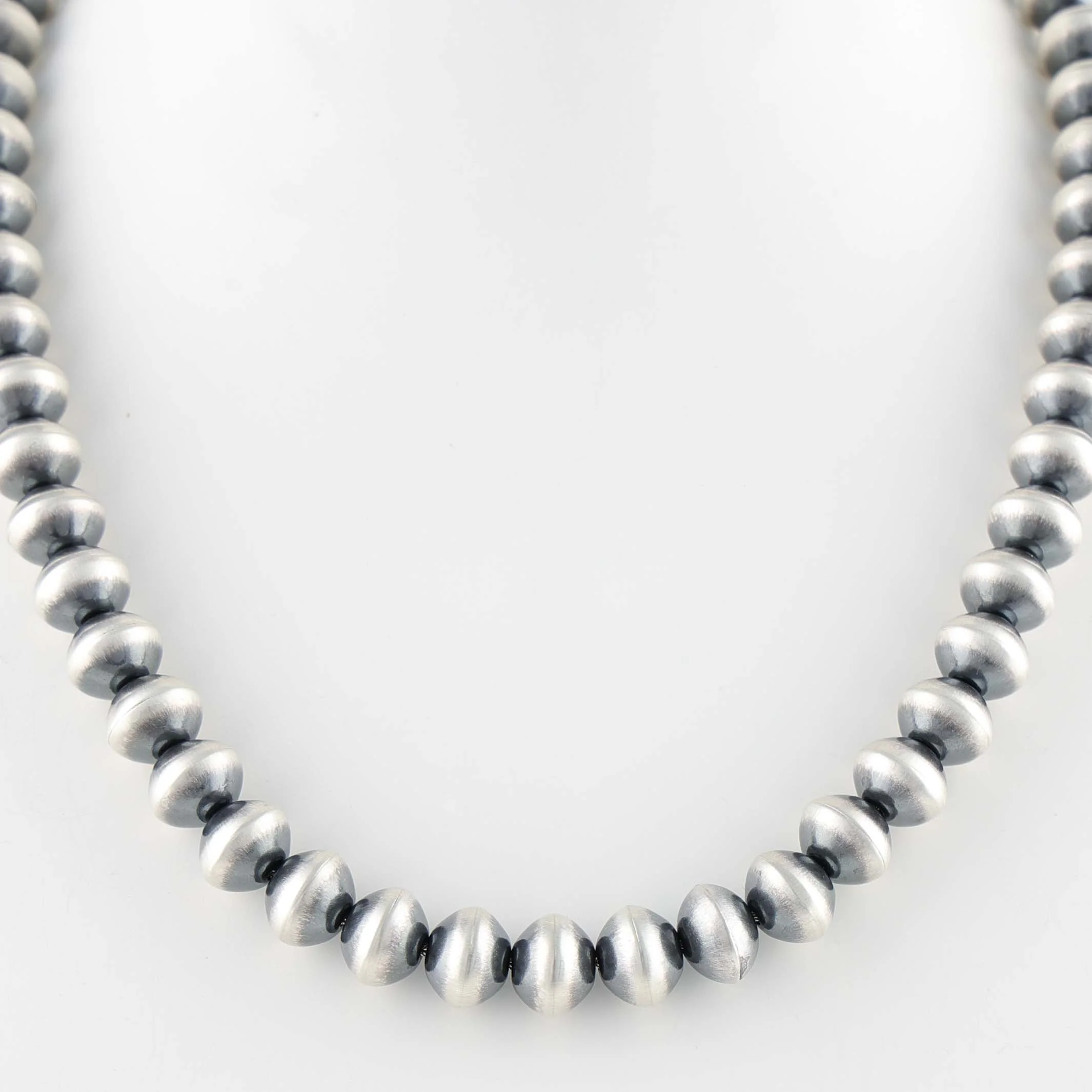 Navajo Pearl Necklace - Image 2