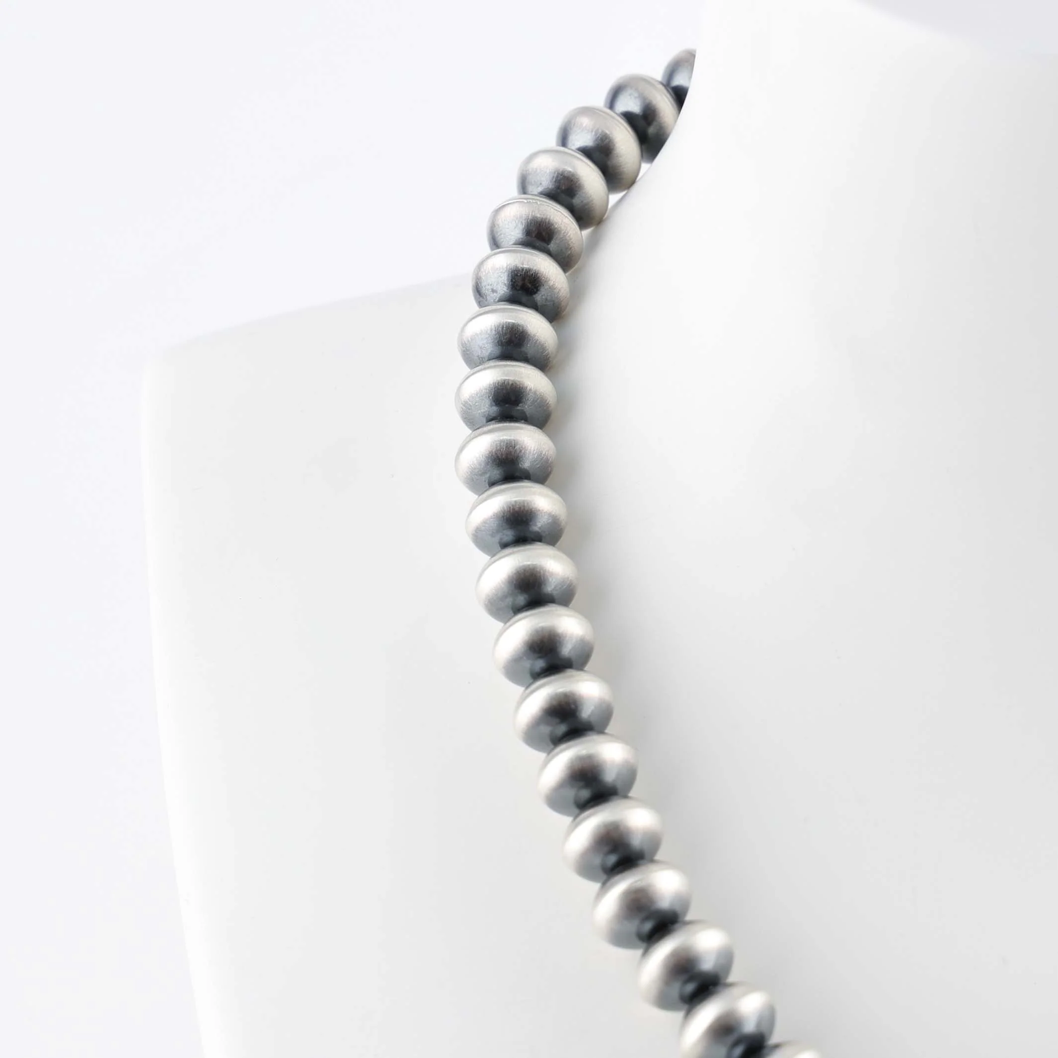 Navajo Pearl Necklace - Image 3