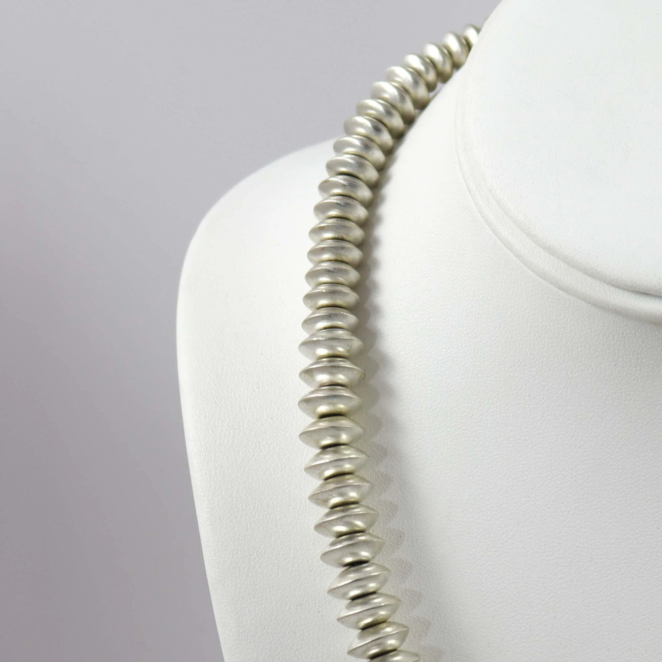 Navajo Pearl Necklace - Image 3
