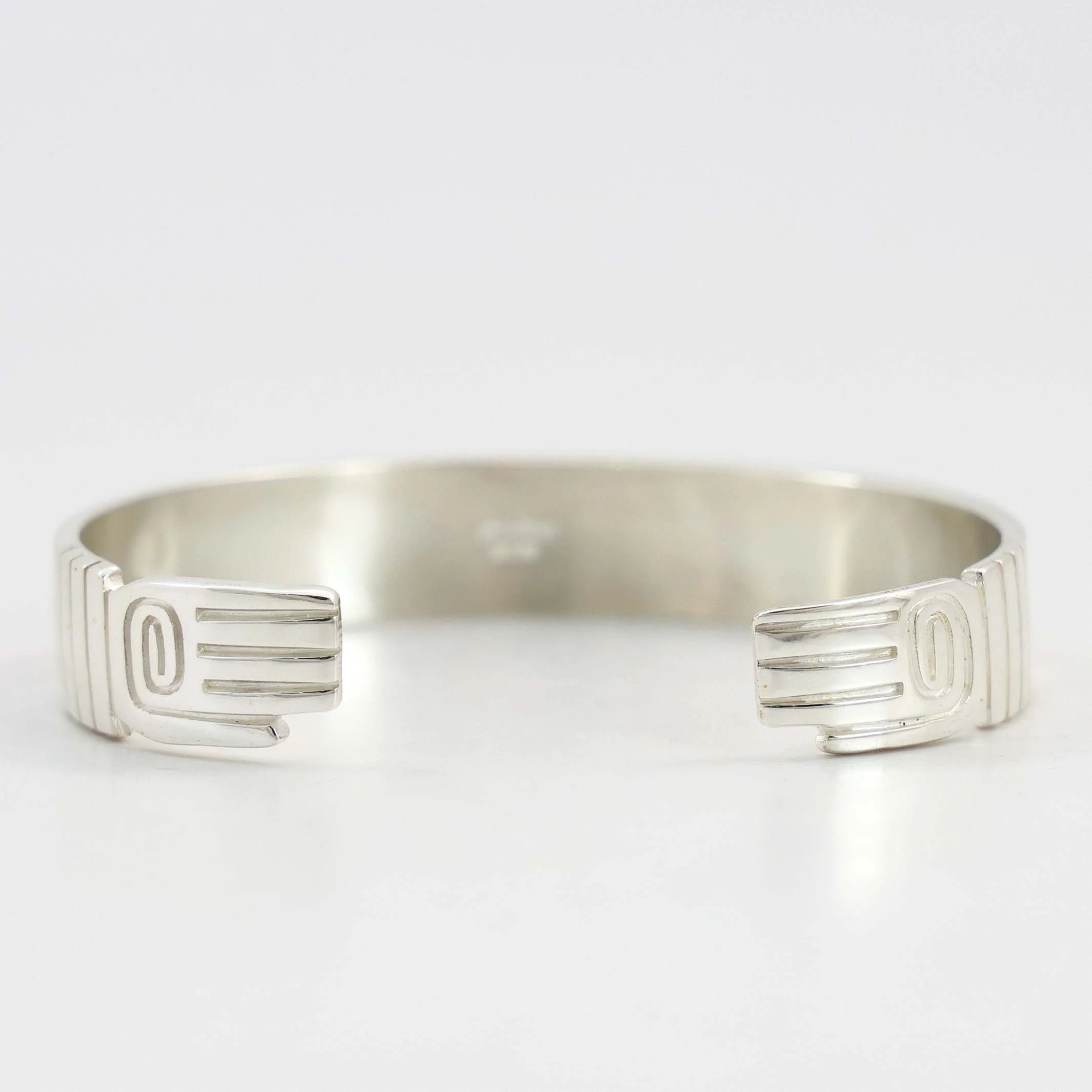 Navajo Storyteller Cuff - Image 4