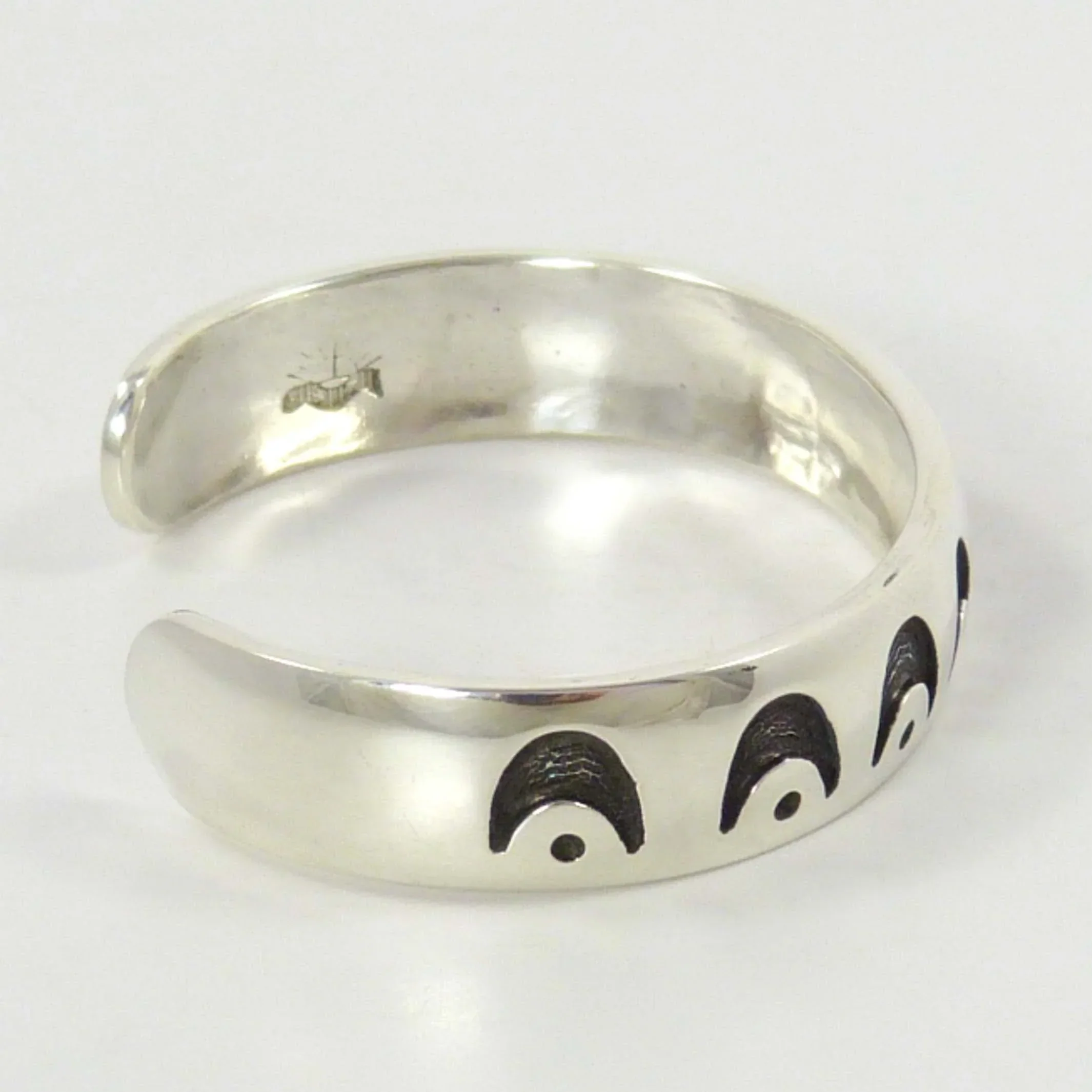 Pueblo Bread Oven Cuff - Image 3
