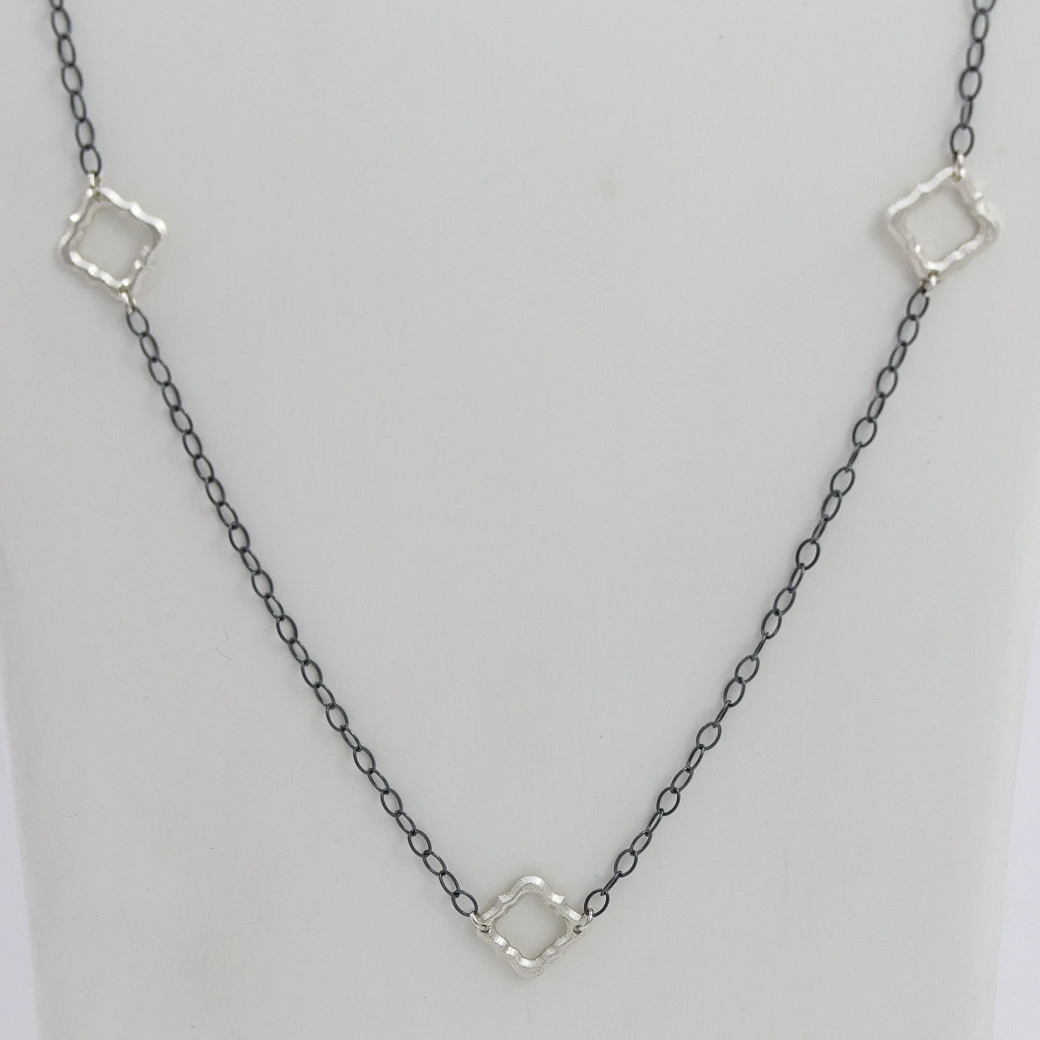 Quattrofoil Necklace - Image 2