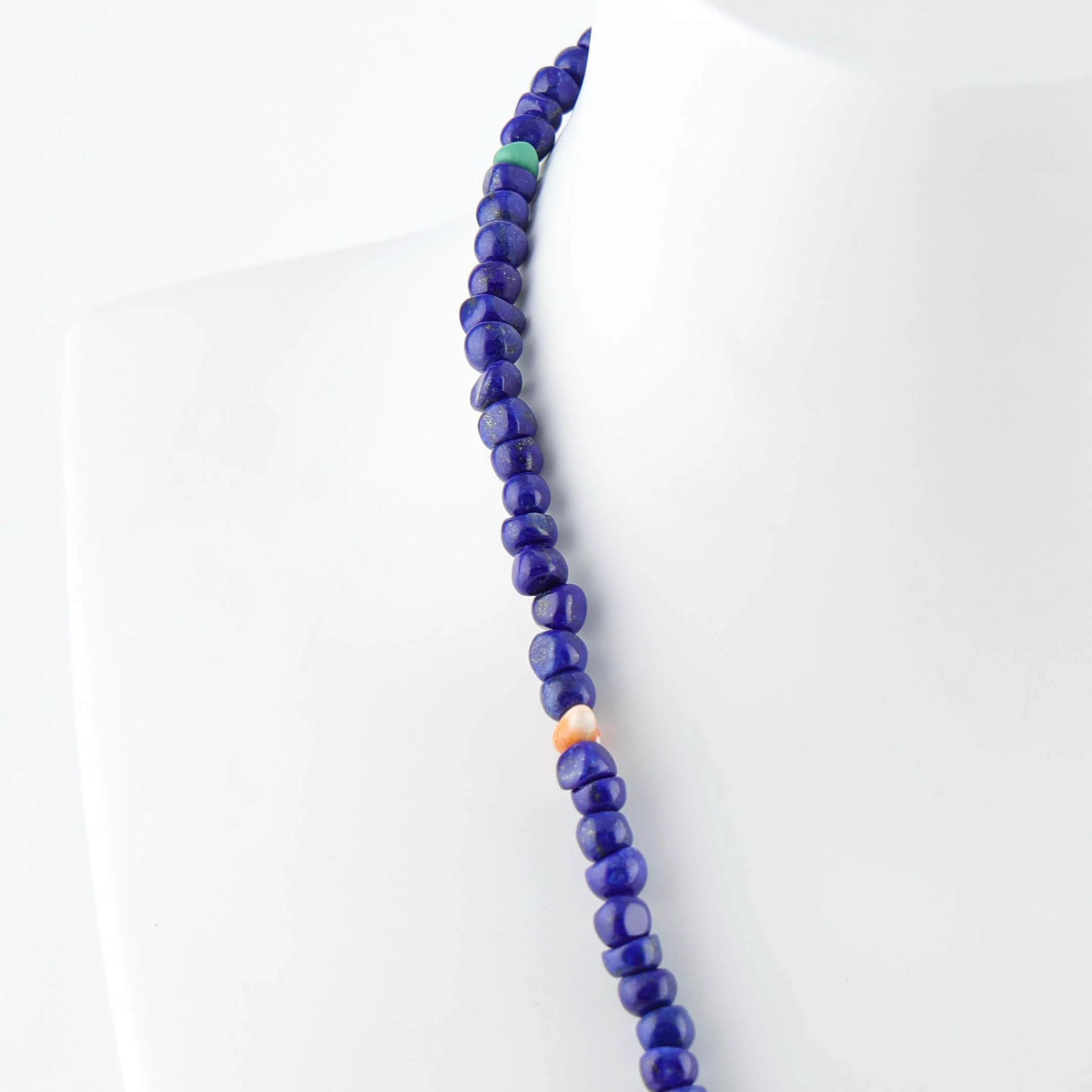 Reversible Shell Necklace - Image 8