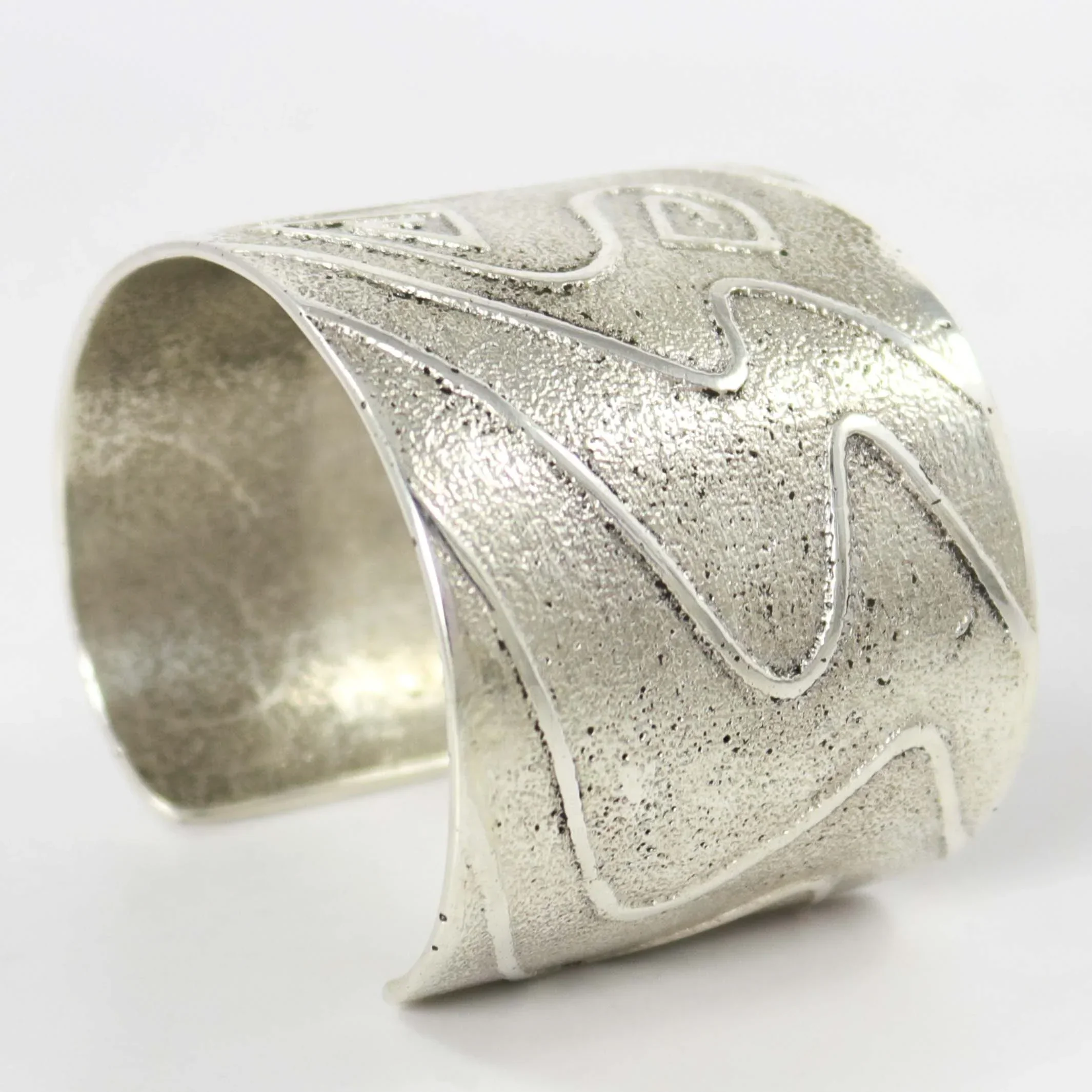 Ripple Wave Cuff - Image 4