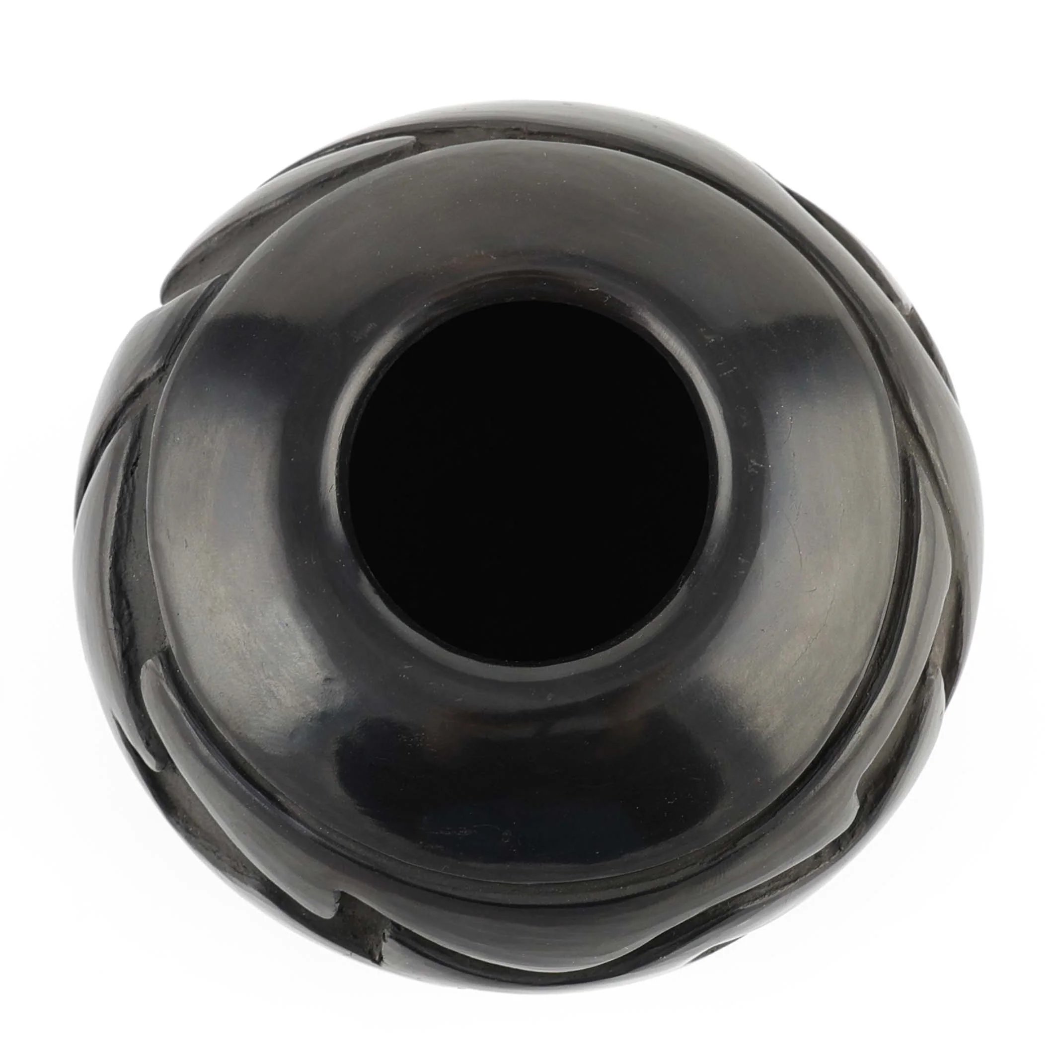Santa Clara Jar - Image 2