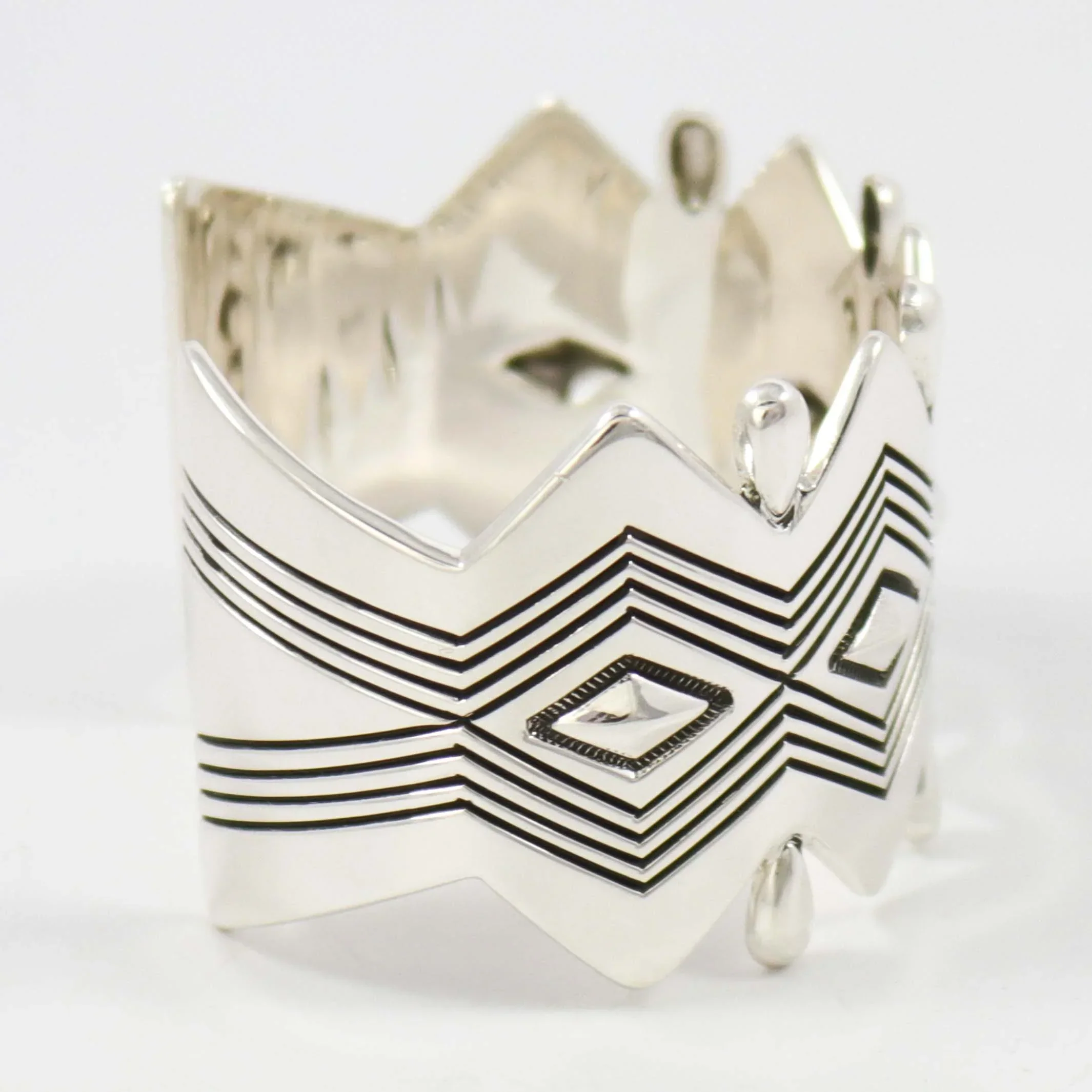 Silver Zig-Zag Cuff - Image 5