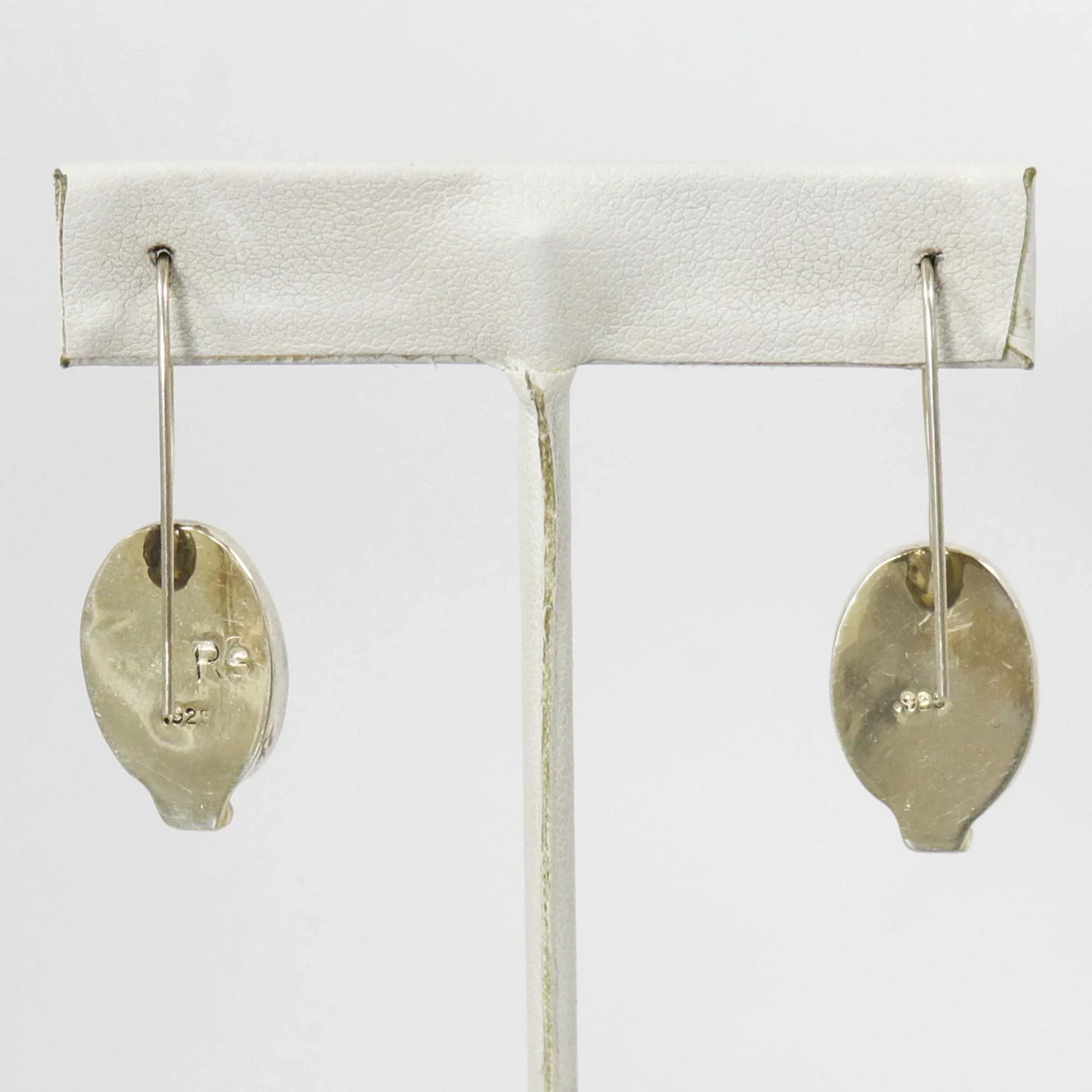 Spiny Oyster Earrings - Image 2