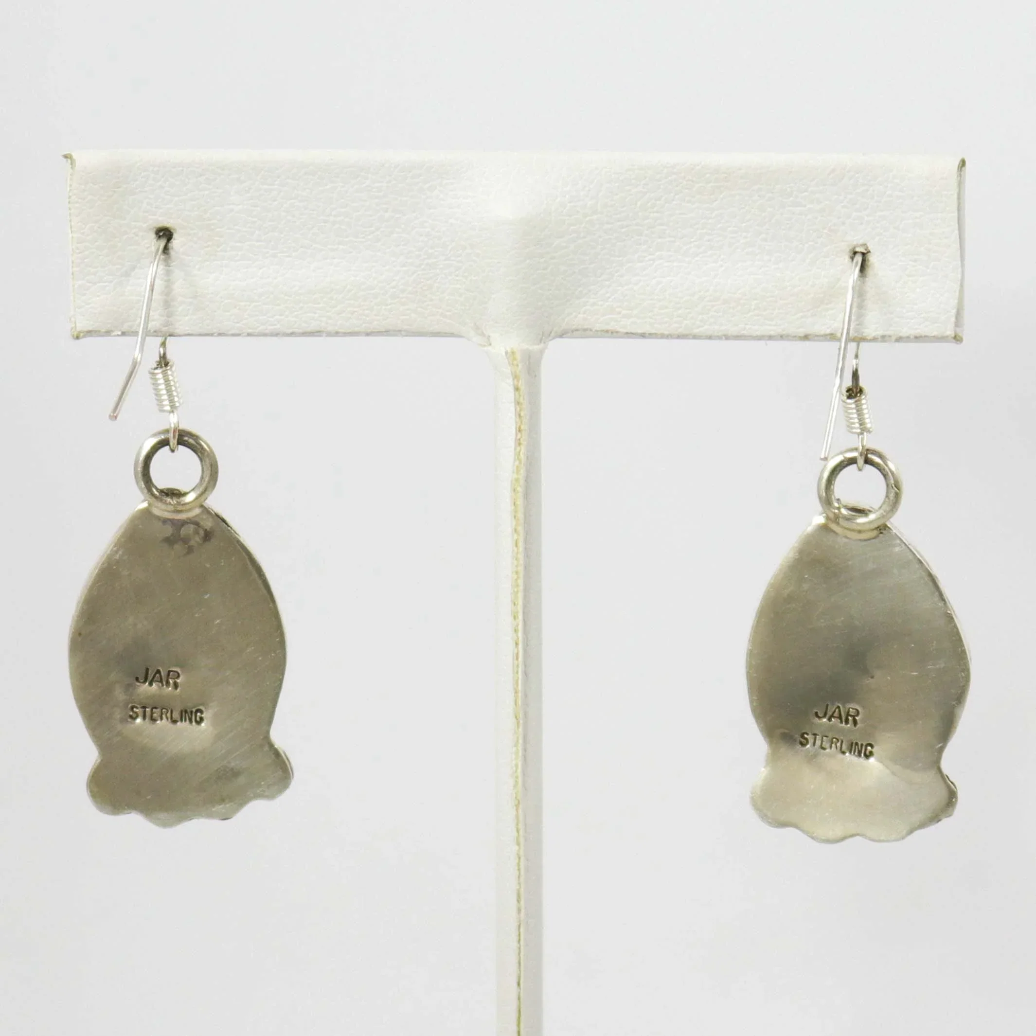 Spiny Oyster Earrings - Image 2