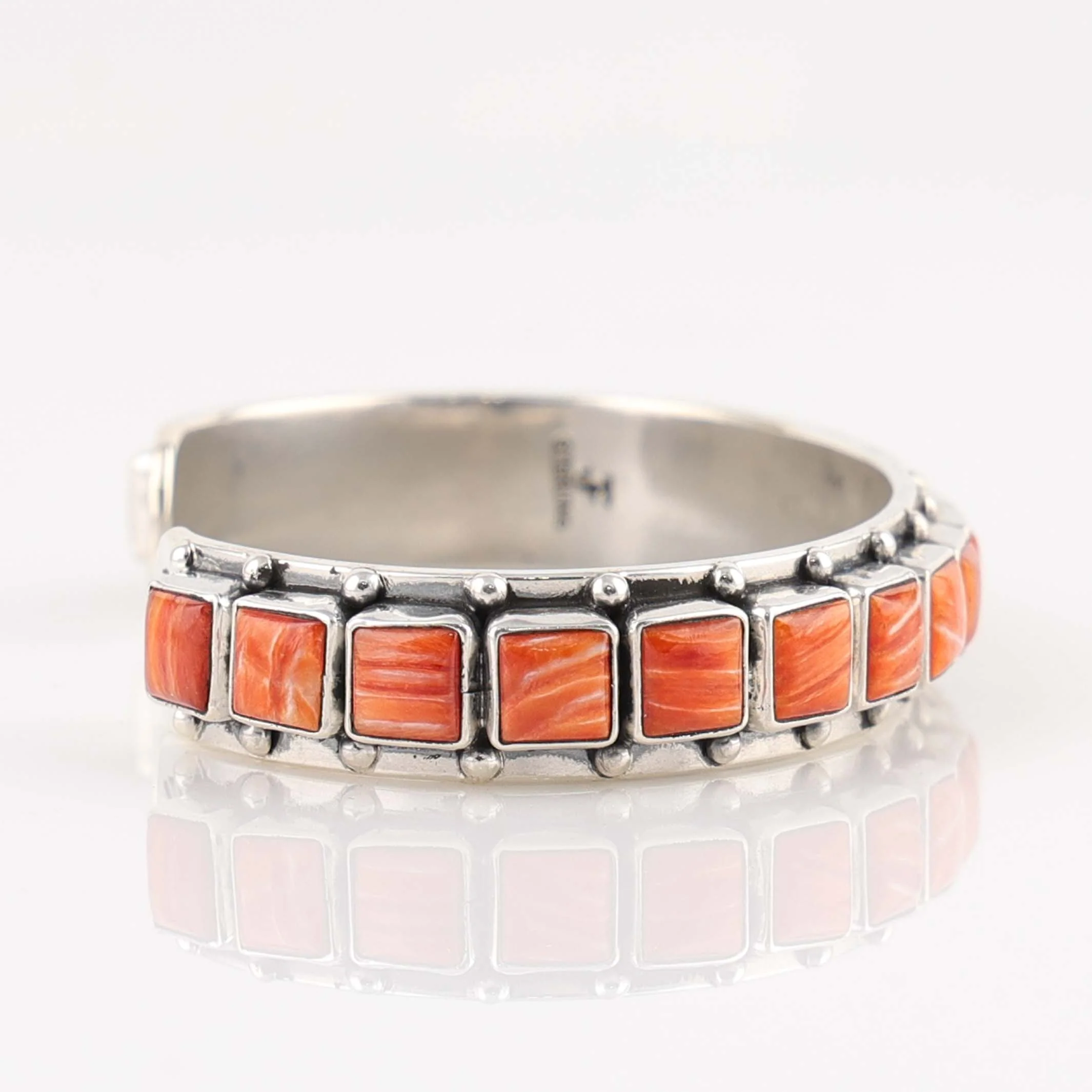 Spiny Oyster Shell Cuff - Image 3