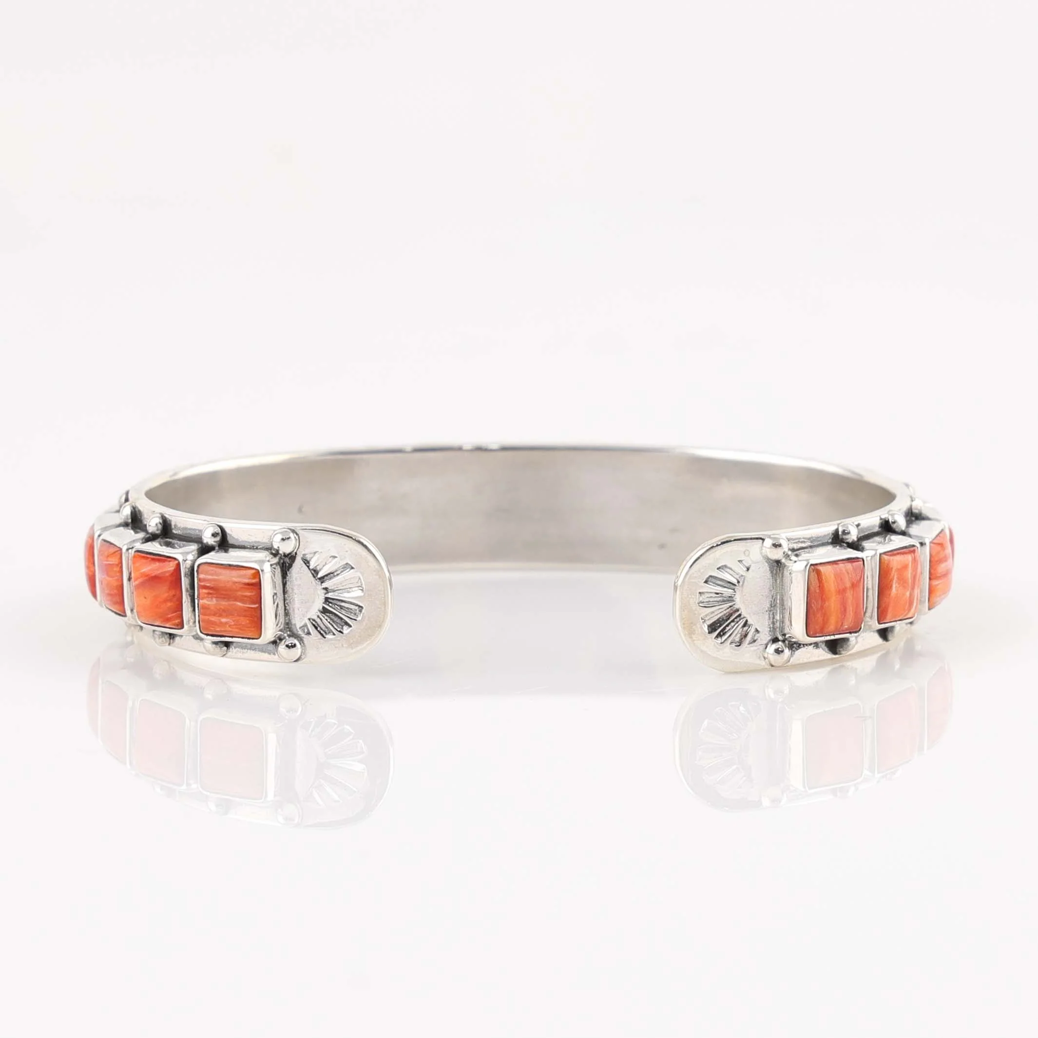Spiny Oyster Shell Cuff - Image 4