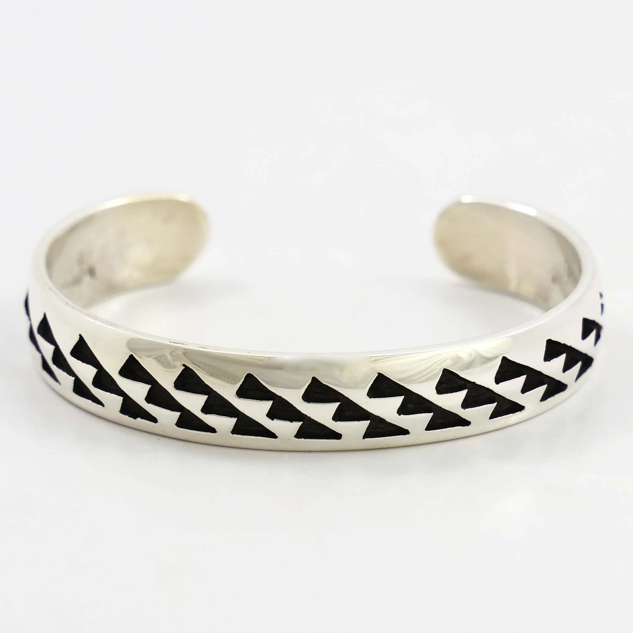 Trickling Water Cuff