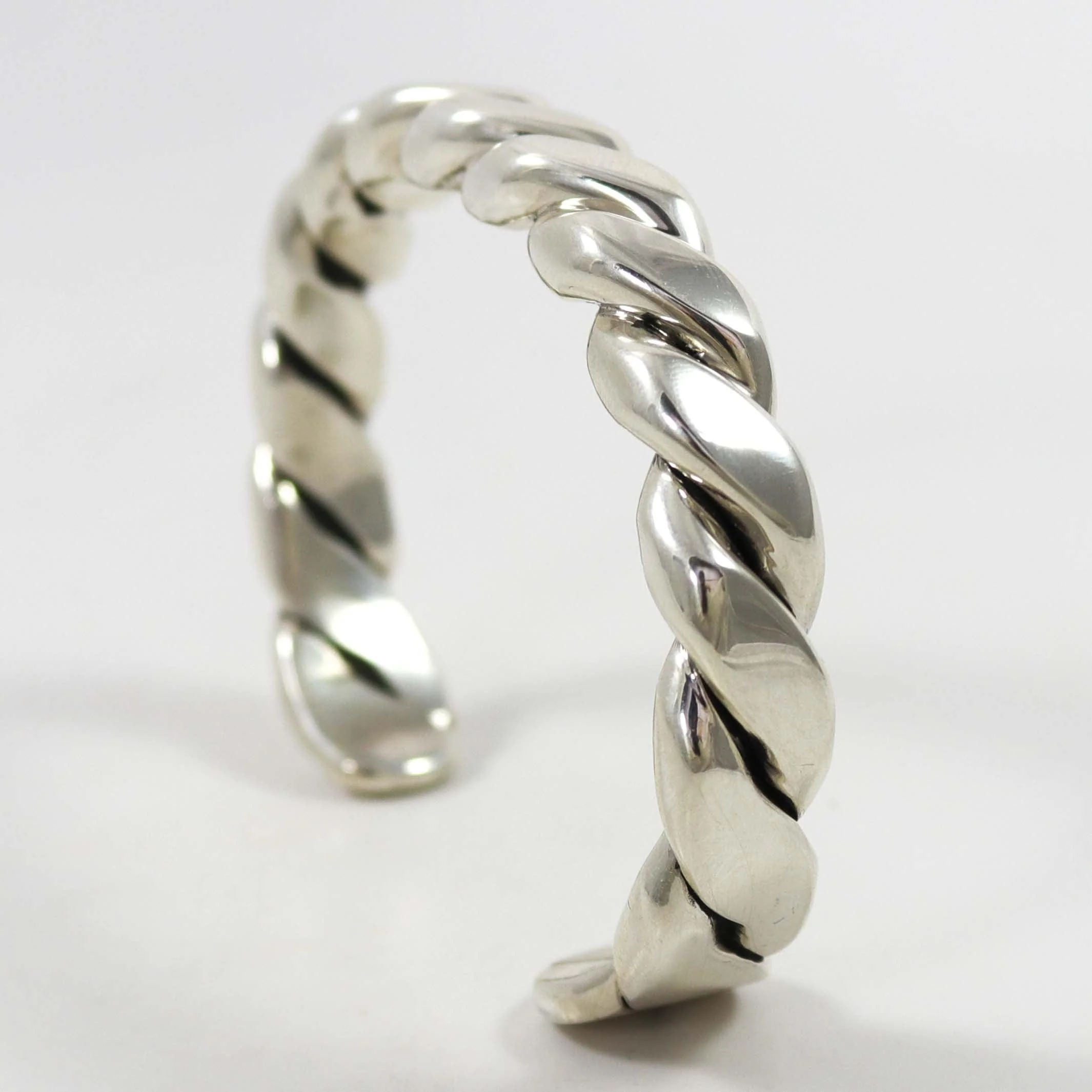 Twisted Wire Cuff - Image 3