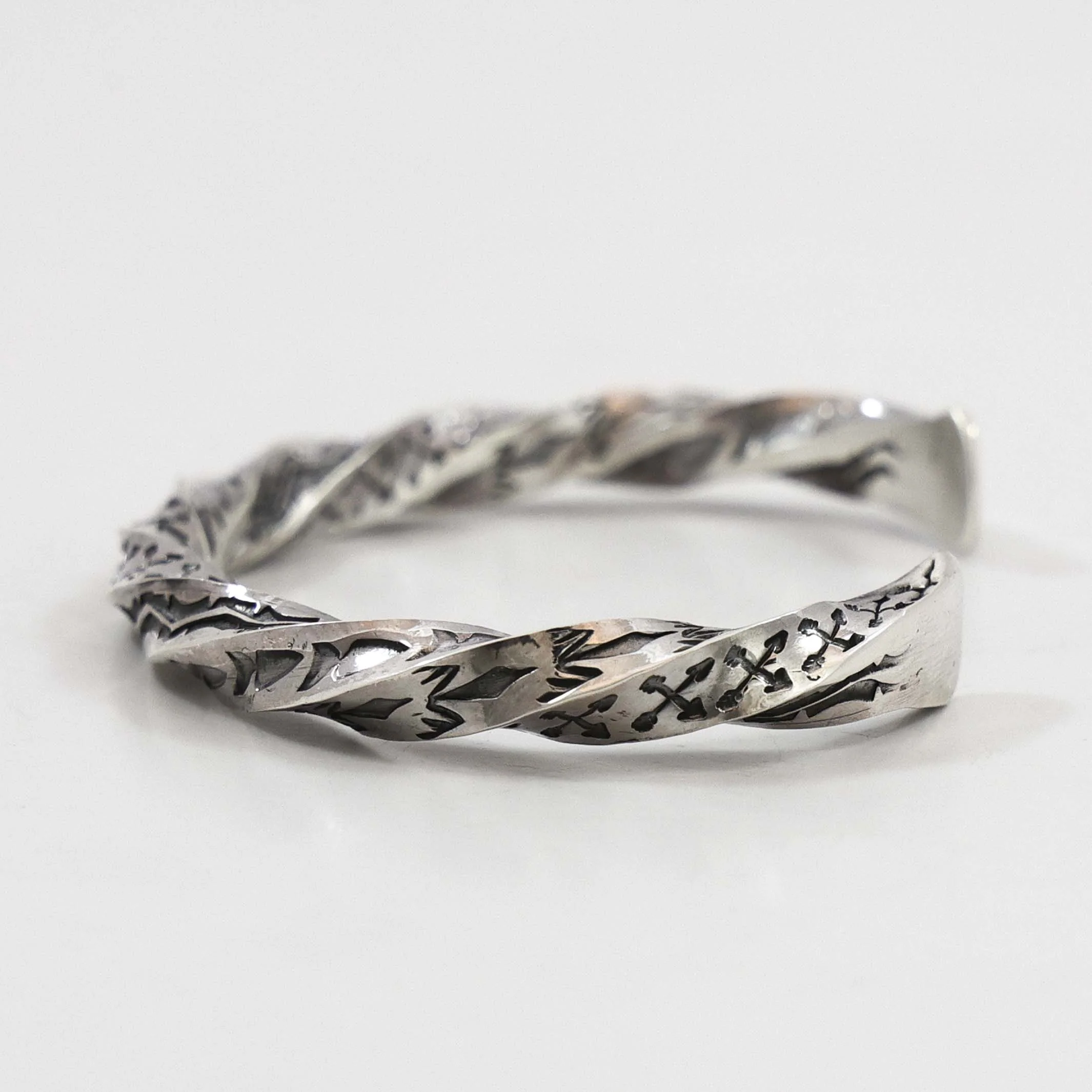 Twisted Wire Cuff - Image 2